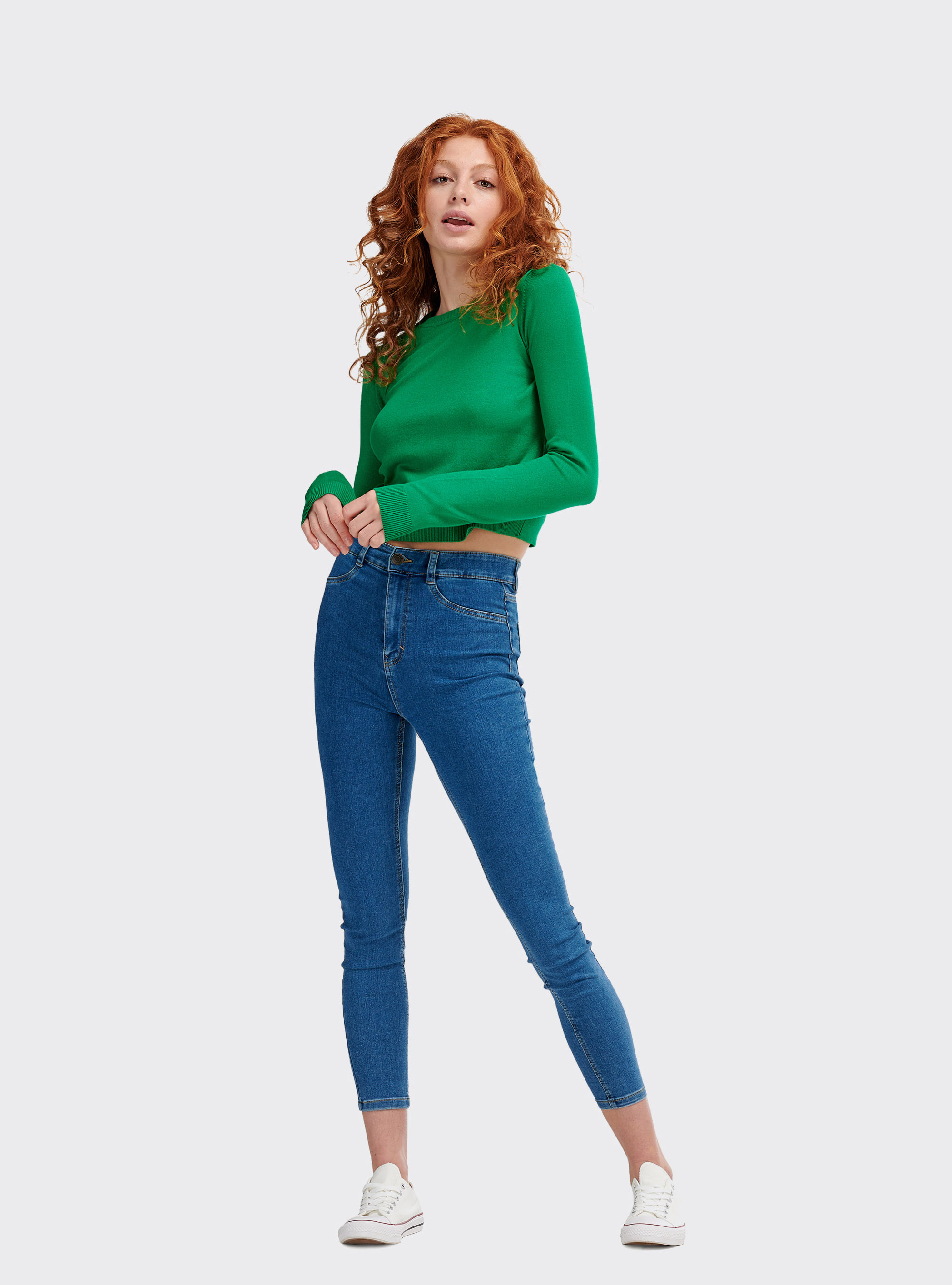 Kurz geschnittener Basic-Pullover mit bequemer Passform, C3384 GREEN