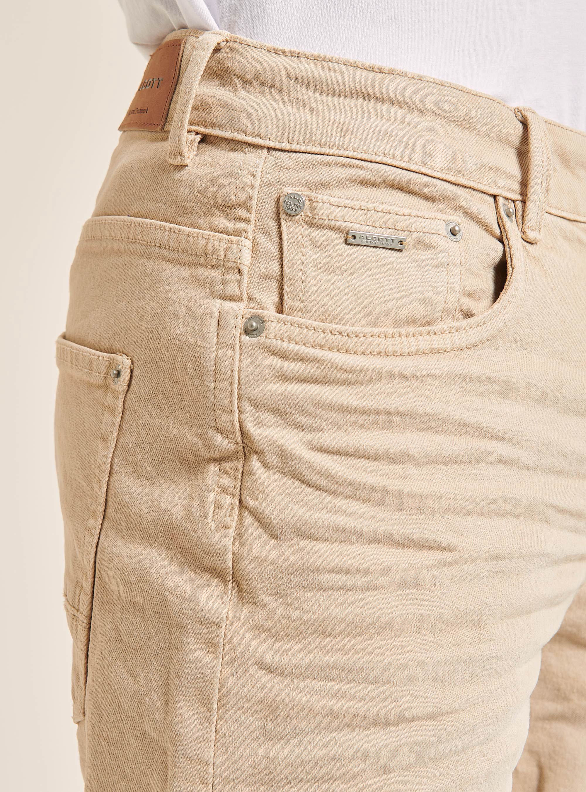 Bermudas de sarga de algodón elástico tenido en prenda, BG3 BEIGE LIGHT