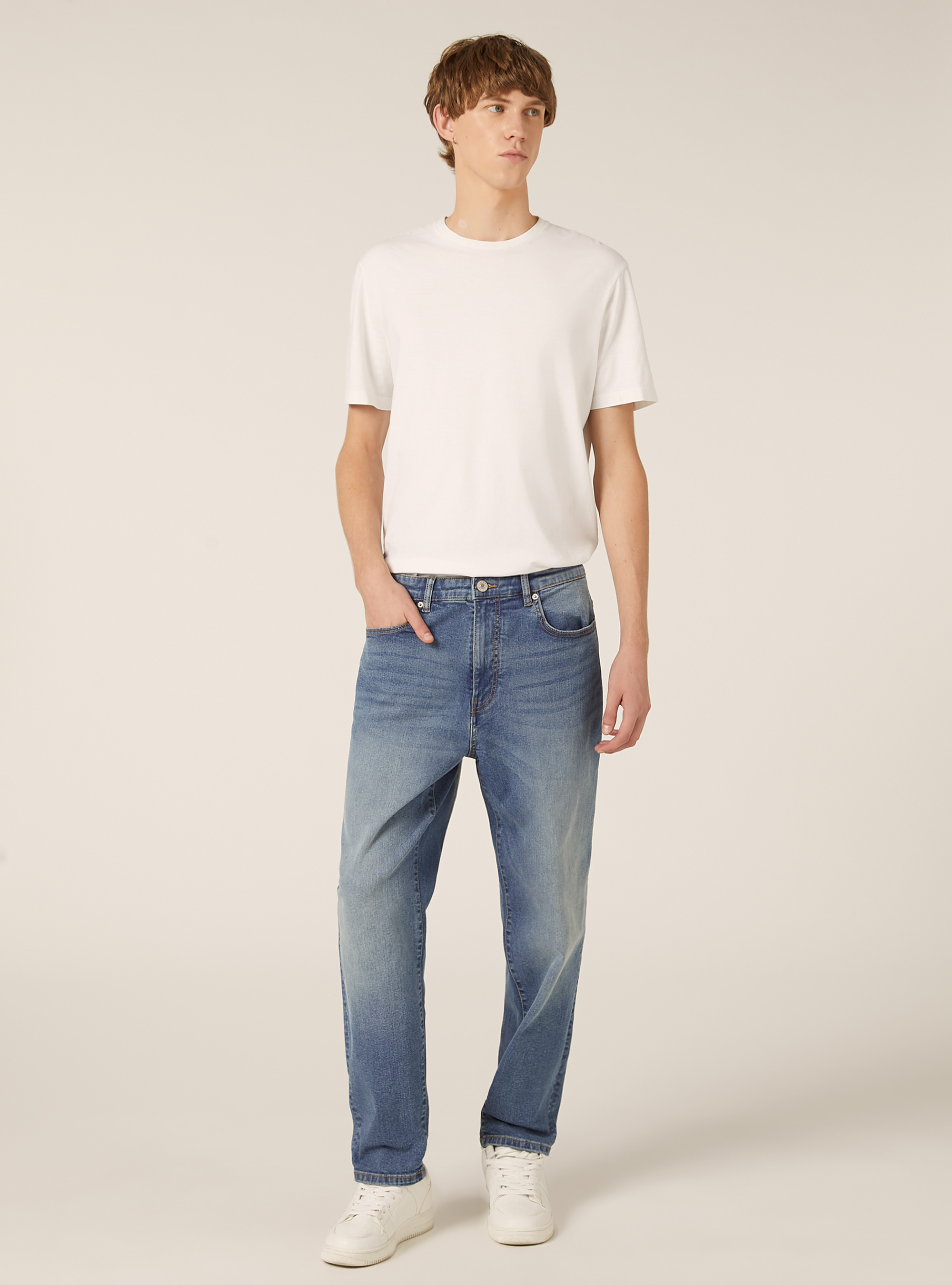 Jeans coupe décontractée, D004 MEDIUM LIGHT BLUE