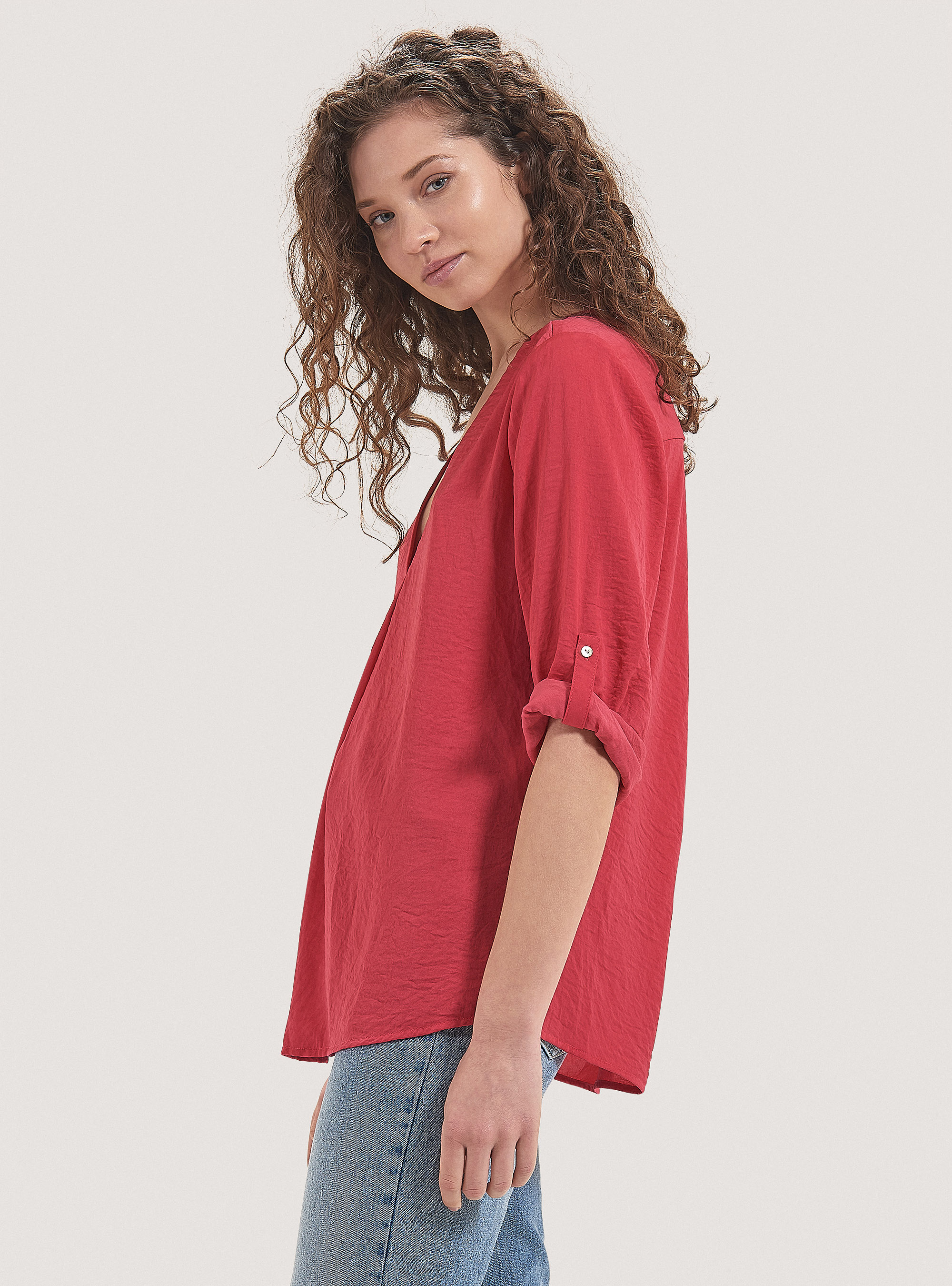 Blusa de color s&oacute;lido con escote, FUCSIA