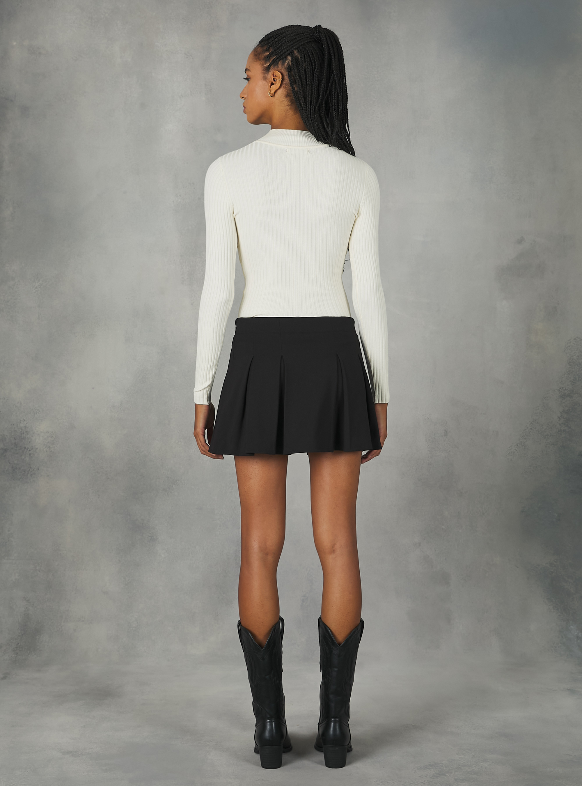 Jersey corto de canalé con medio cuello, WH1 OFF WHITE