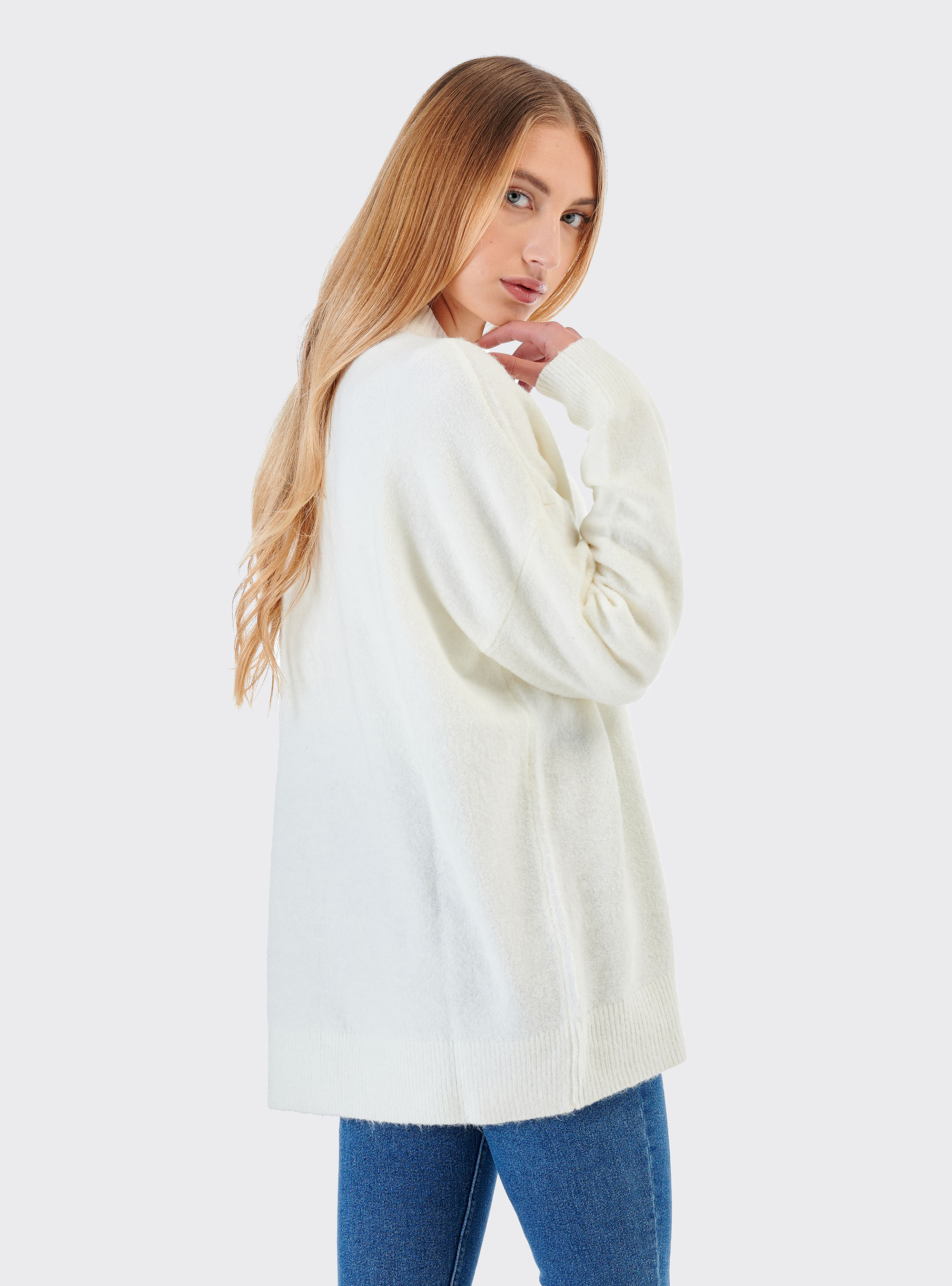 JERSEY CON CUELLO REDONDO, BLANQUECINO