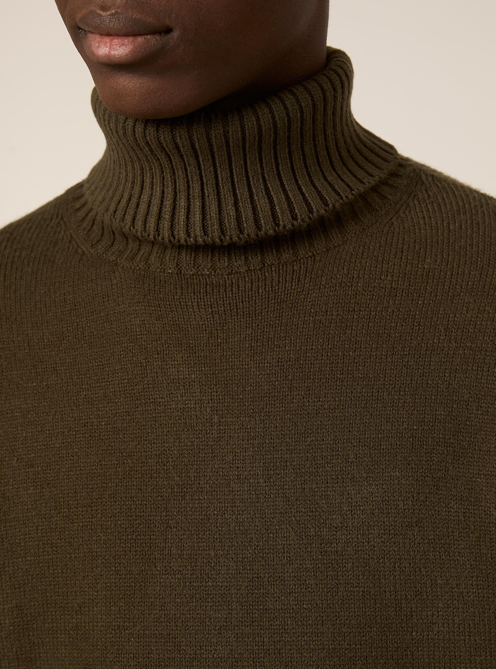 High-neck pullover, KY2 KAKY MEDIUM