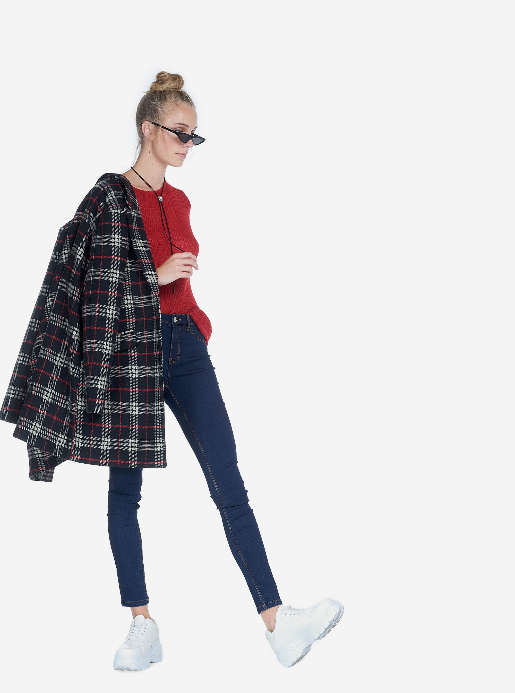 WIDE SWEATER WITH SIDE SLITS, RED