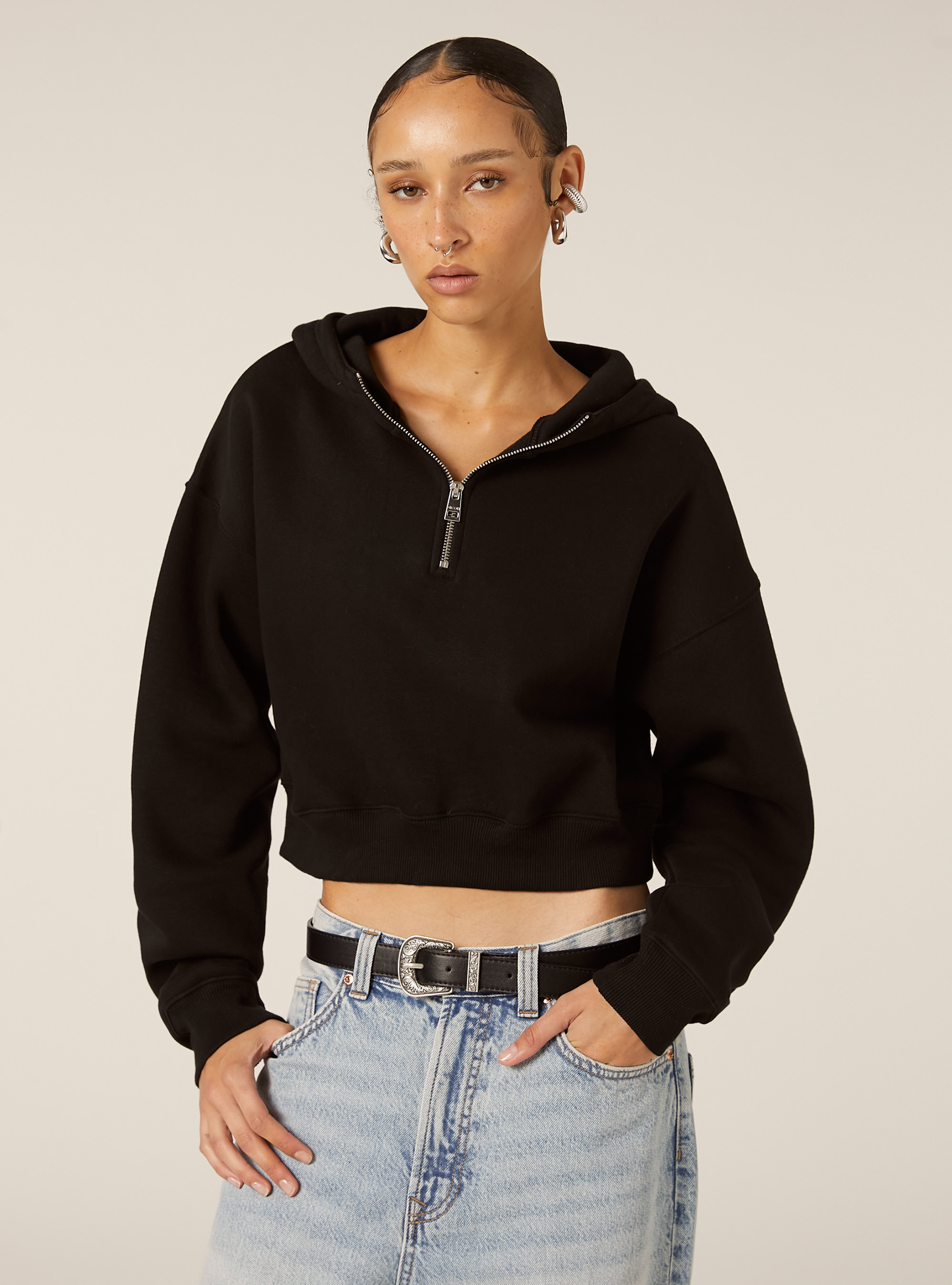 Boxy fit sweatshirt with half zip, BK1 BLACK