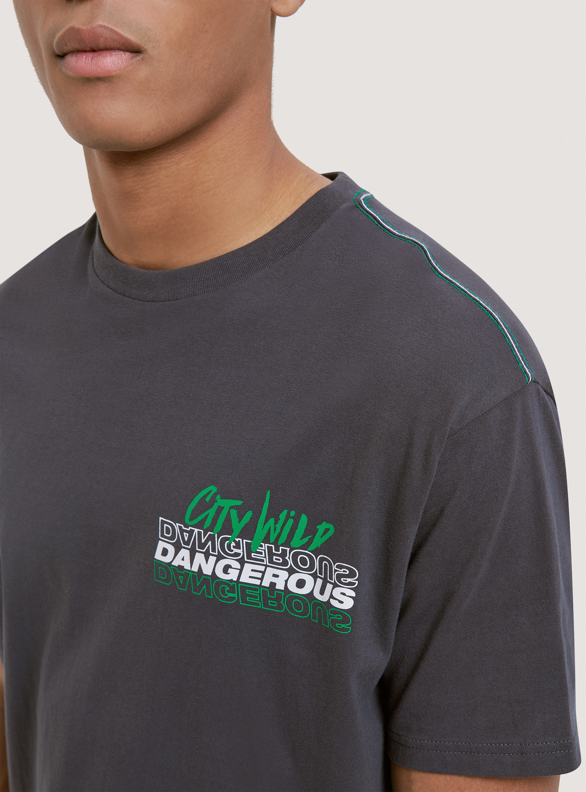 T-shirt en coton avec imprimé, C1111 BLACK