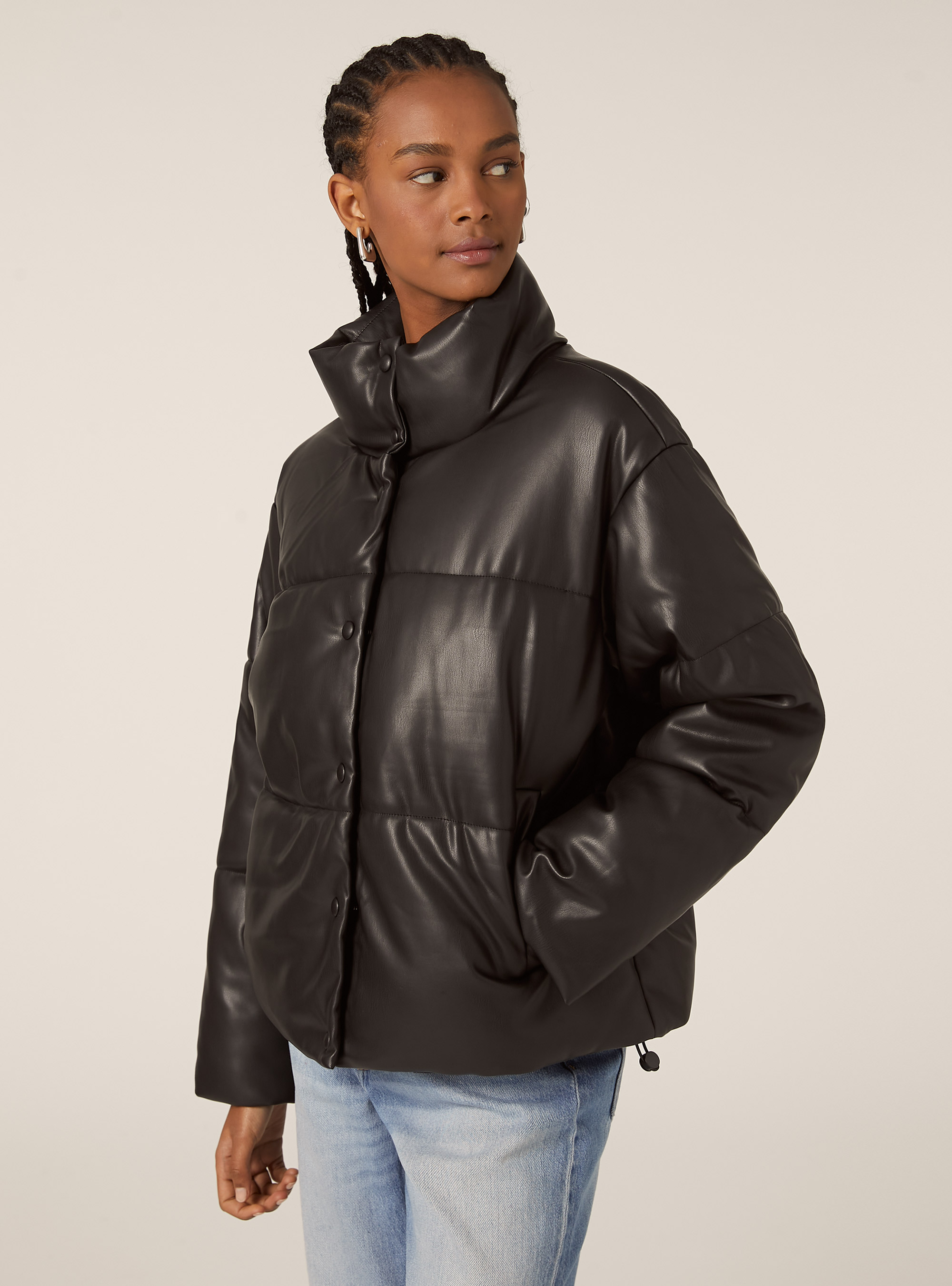 Giubbotto imbottito effetto pelle, BK1 BLACK