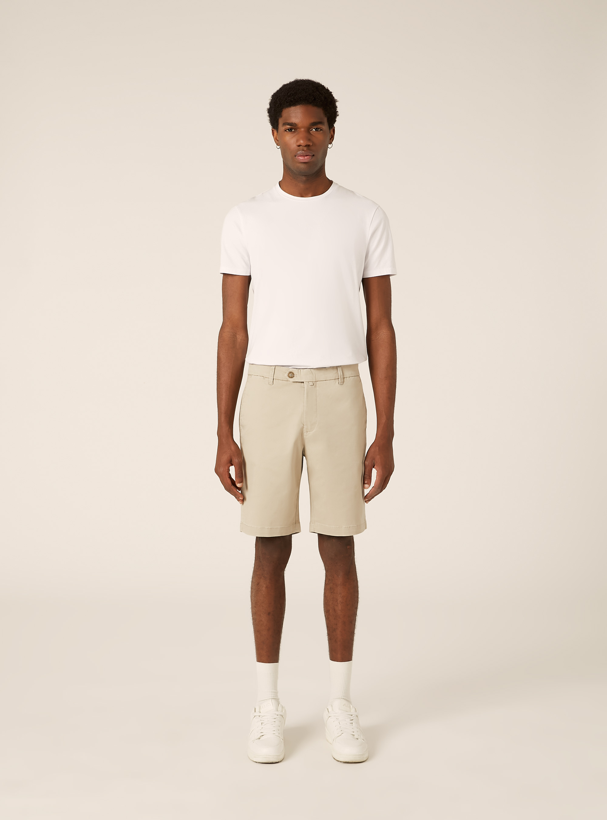 Bermuda in twill elasticizzato basico, BG2 BEIGE MEDIUM