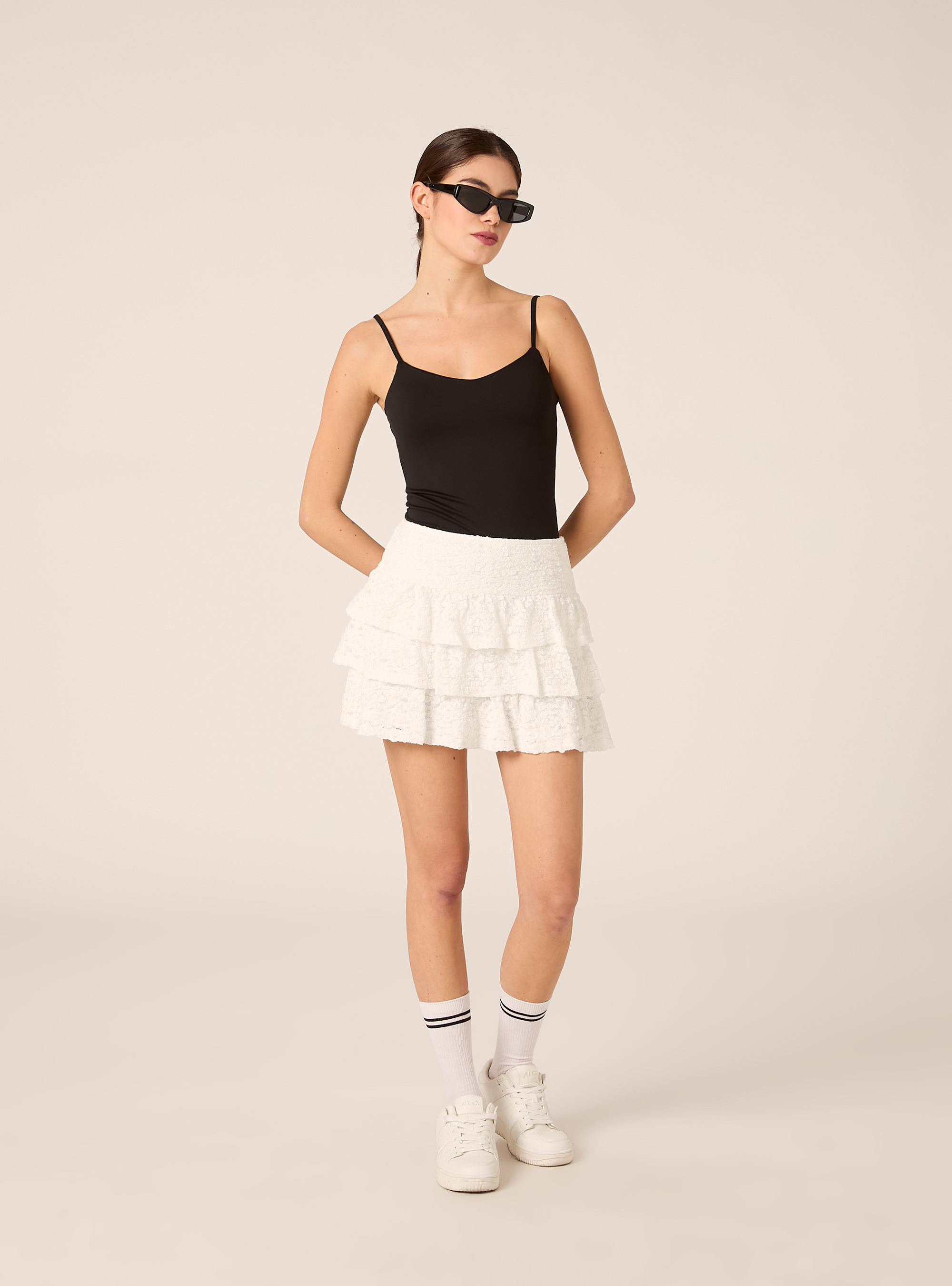 Falda pantal&oacute;n de encaje con volantes, WH3 WHITE