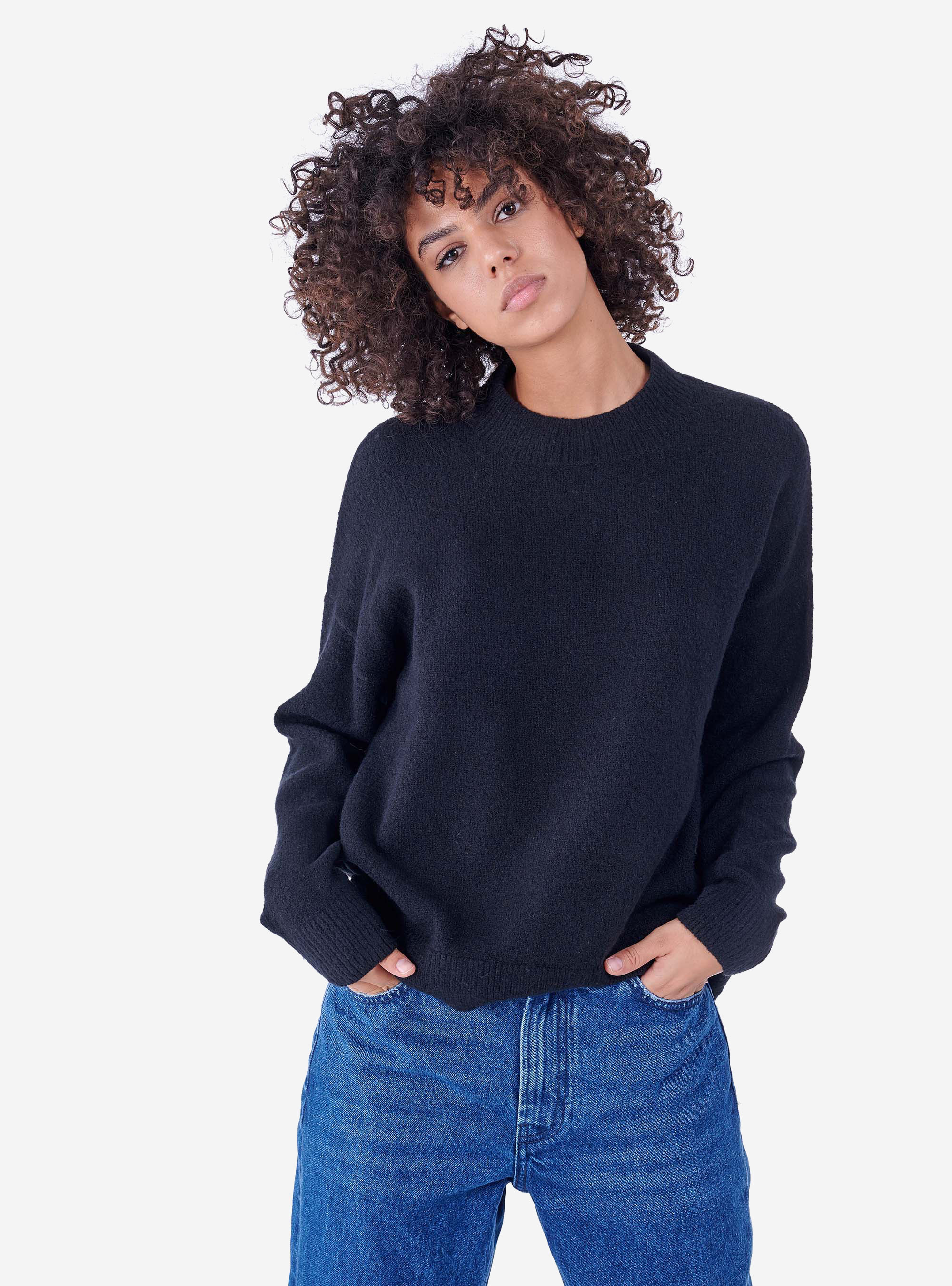 CREWNECK SWEATER, BLACK
