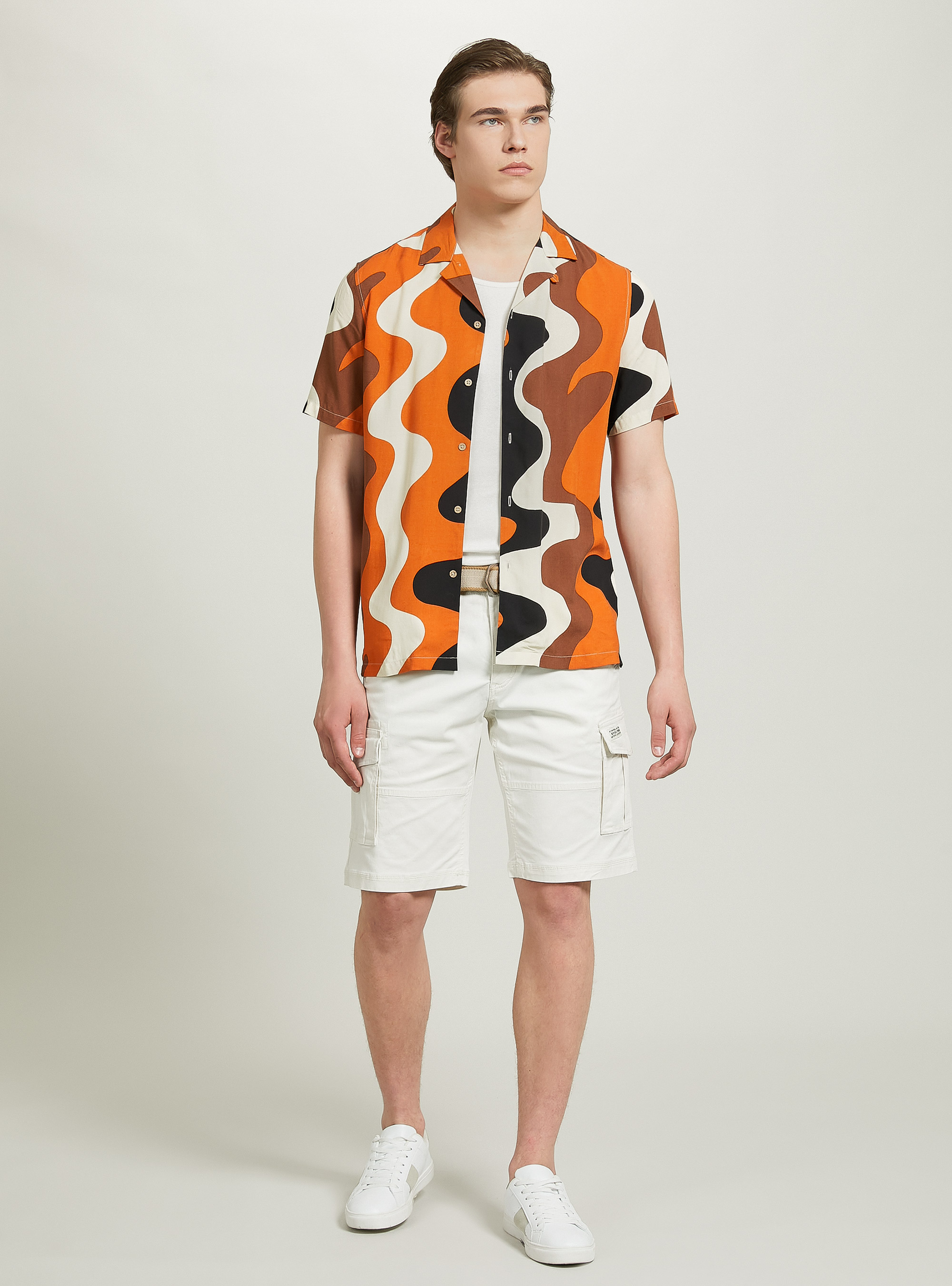 Geometric print shirt, BR2 BROWN MEDIUM