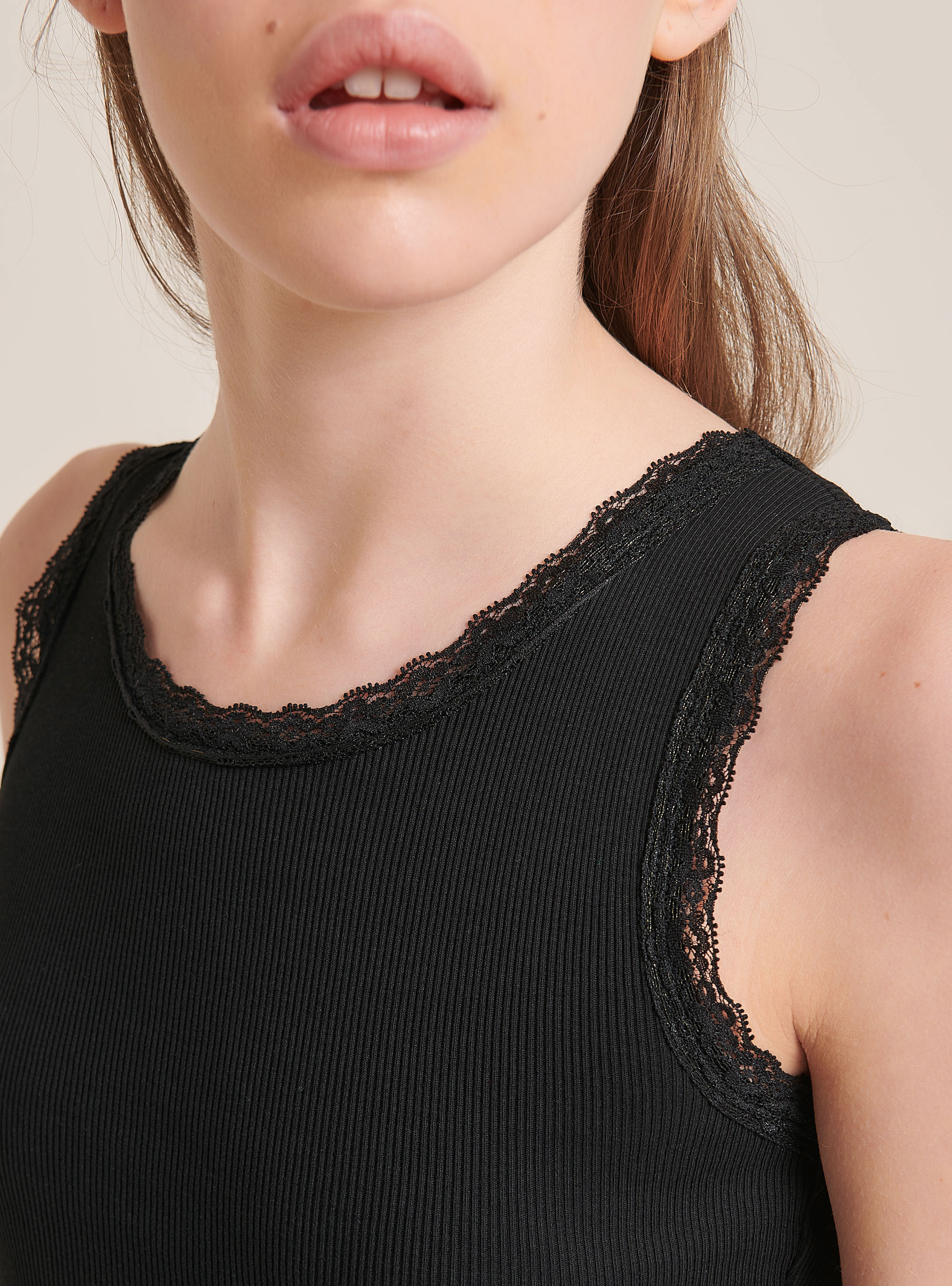 Basic cotton tank top with lace trim, BLACK