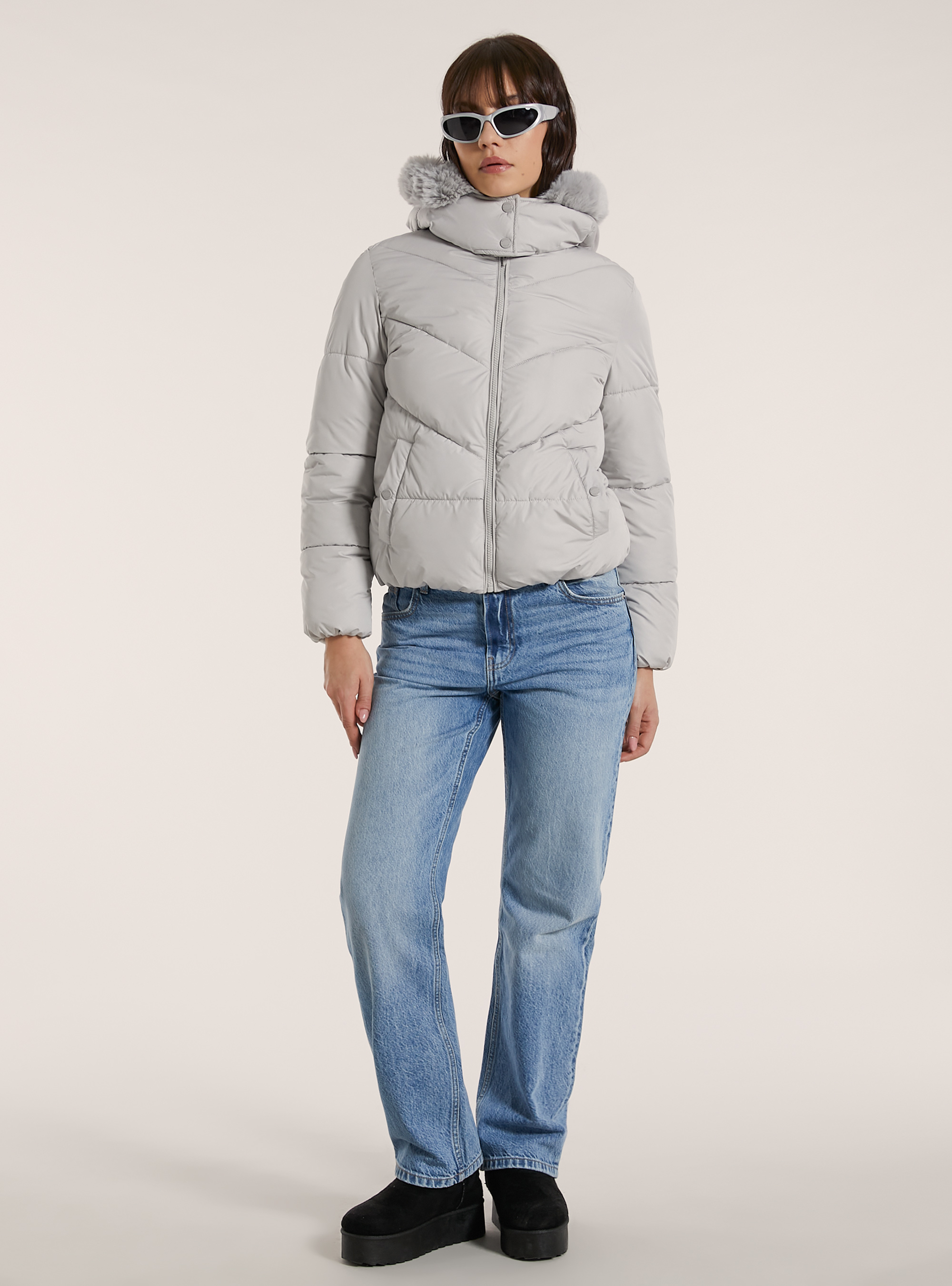 Puffige Jacke mit Kunstfellkapuze, GY3 GREY LIGHT