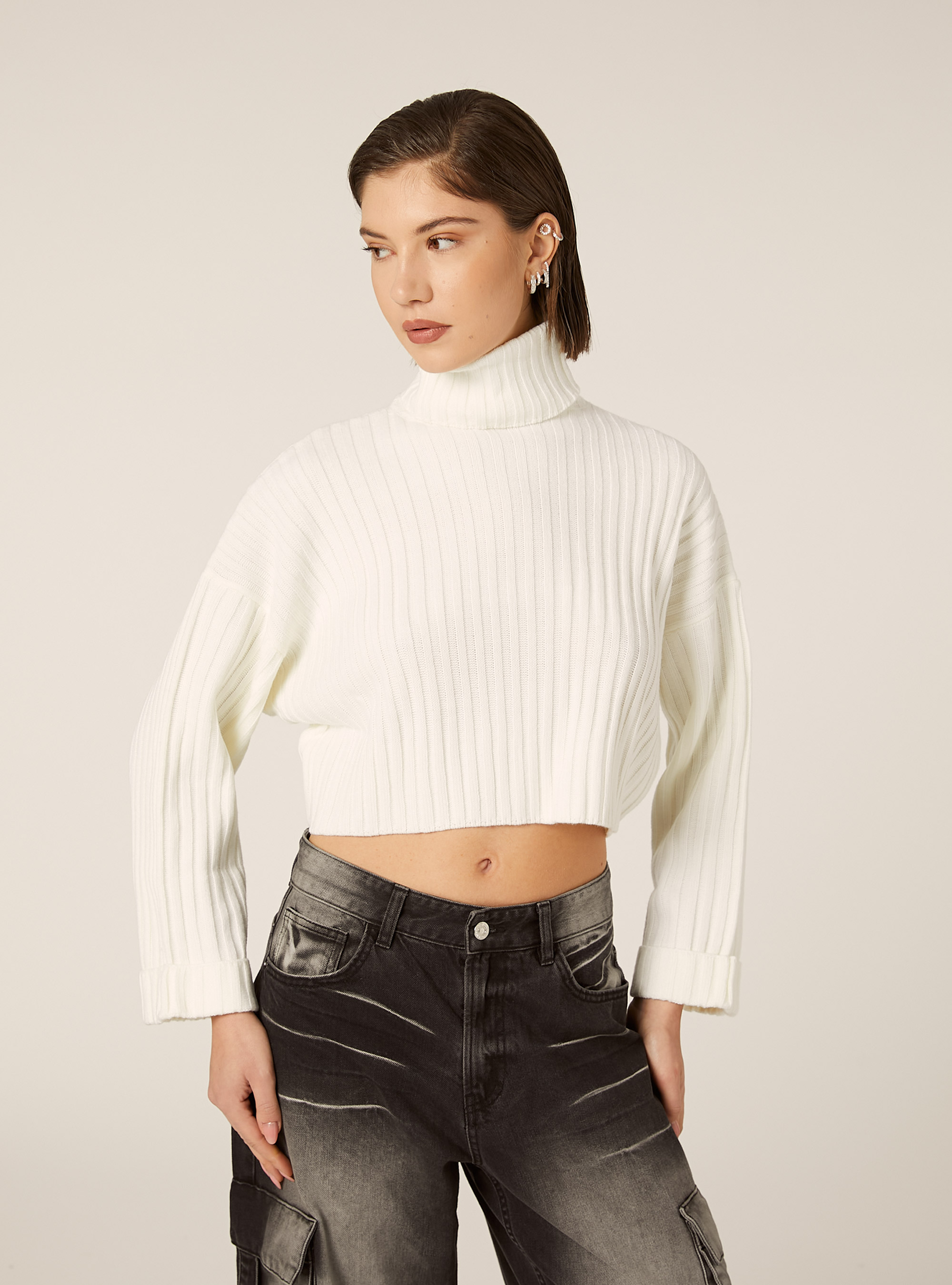 Cropped high-neck pullover, WH1 OFF WHITE