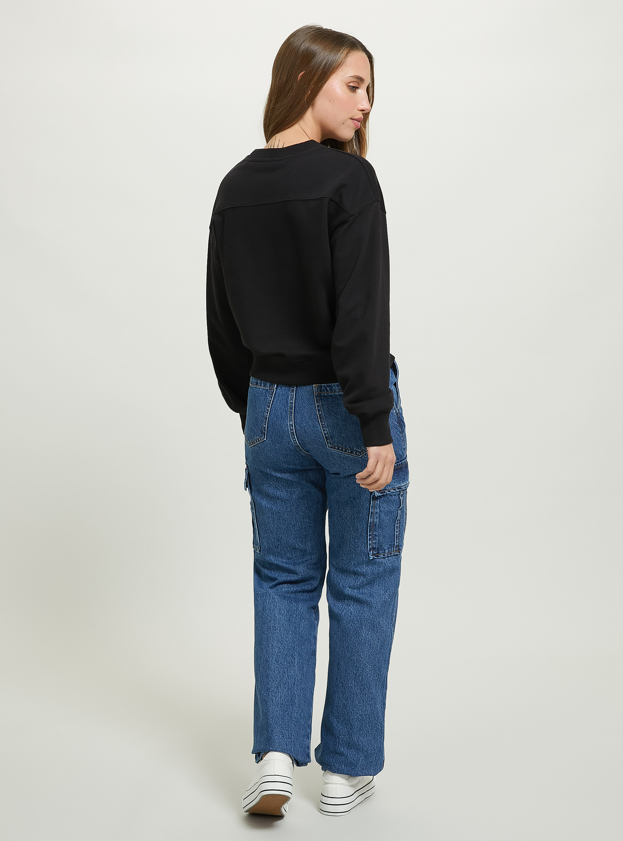 Cropped sweatshirt with lettering print, BK1 BLACK