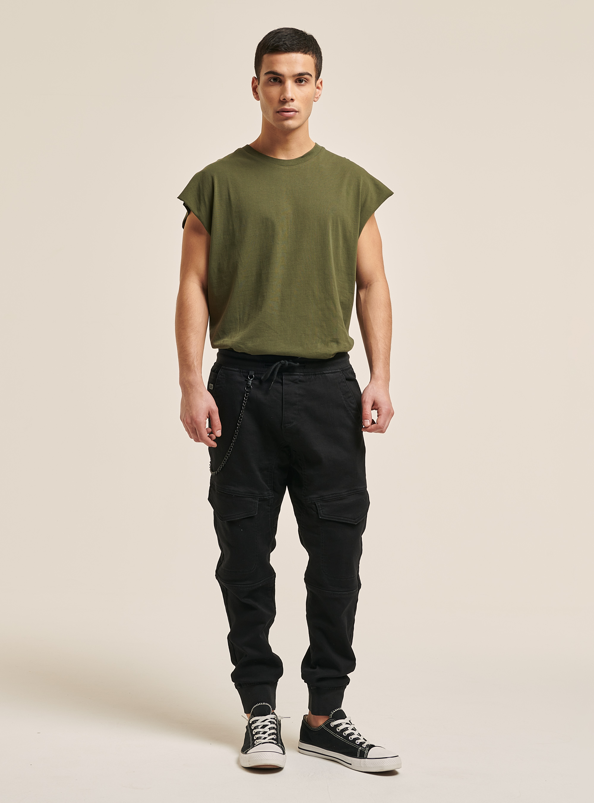 Pantalons jogger en tissu de sweatshirt avec chaine, C101 BLACK