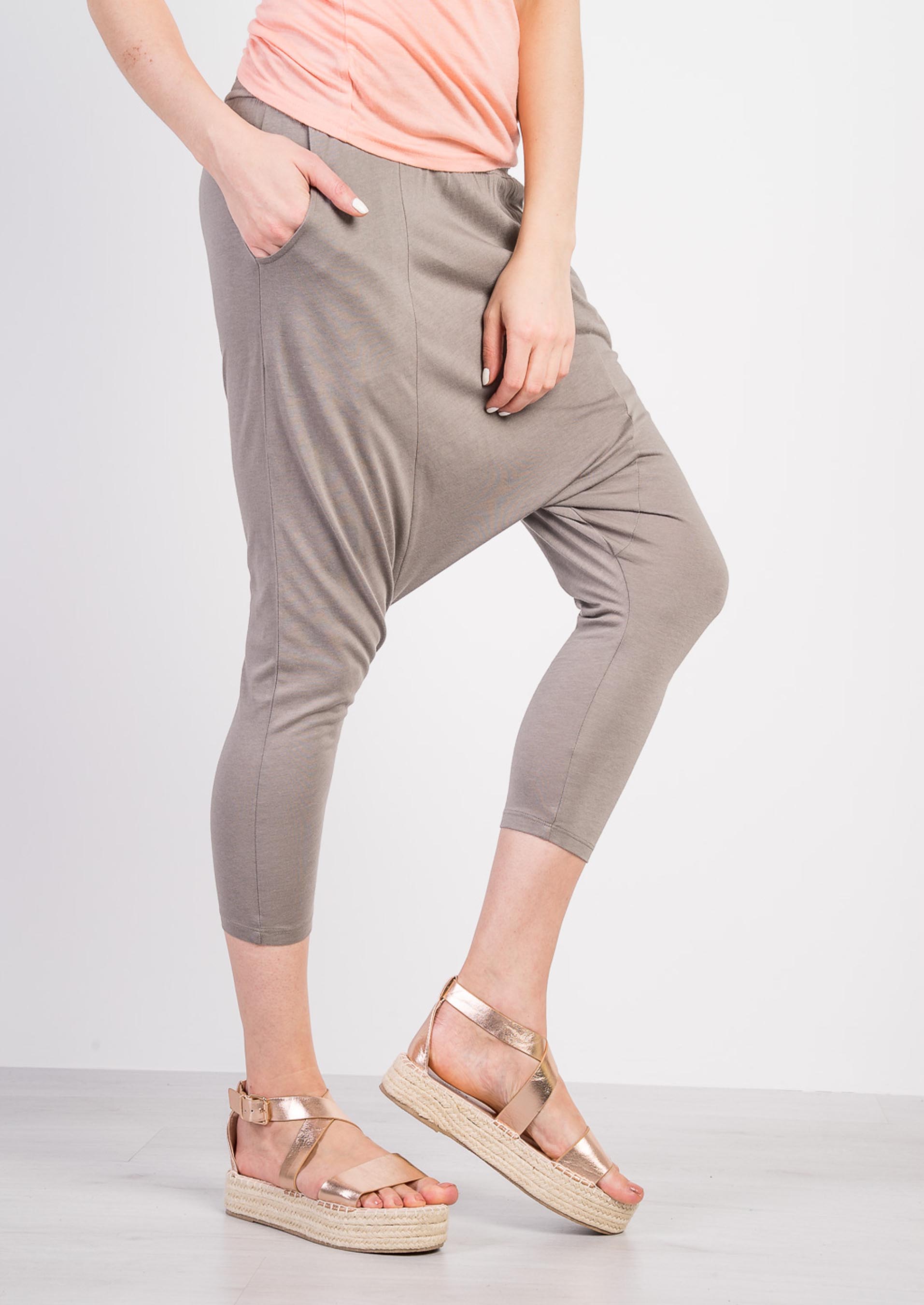 Low-rise trousers, C0571 L. BROWN