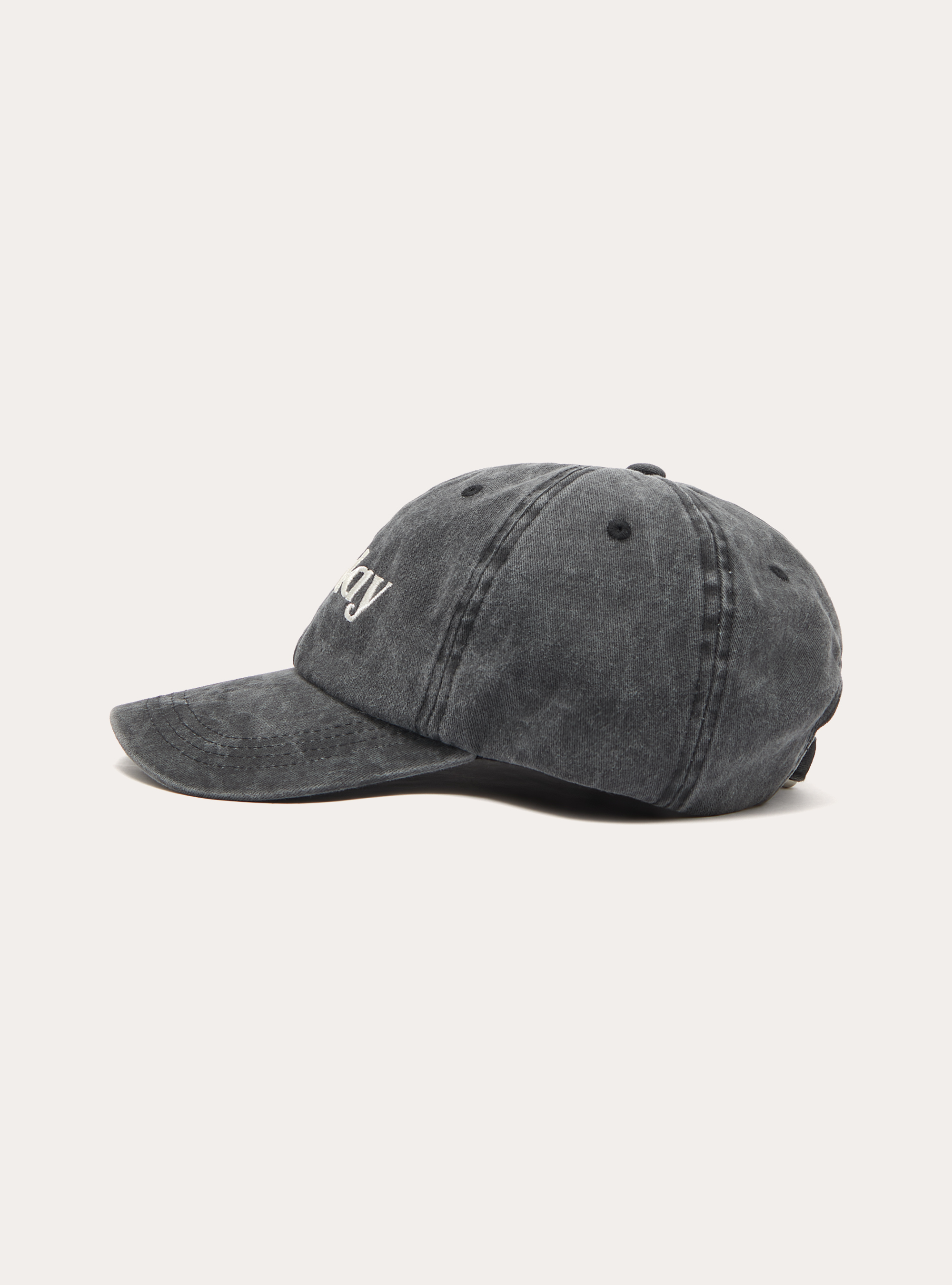 Hat with embroidery, BK1 BLACK