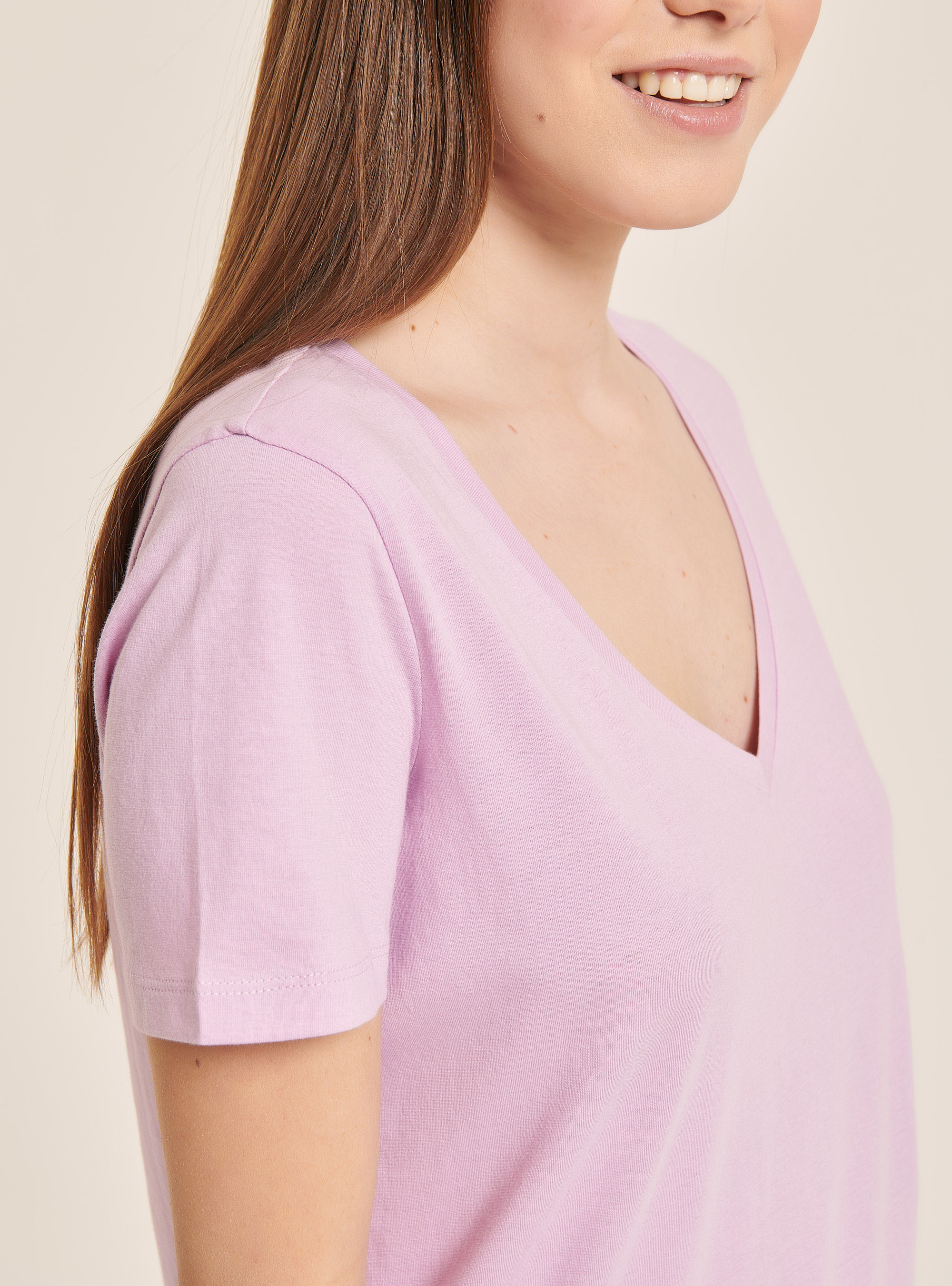 V-neck T-shirt in cotton, C3303 LILLAC