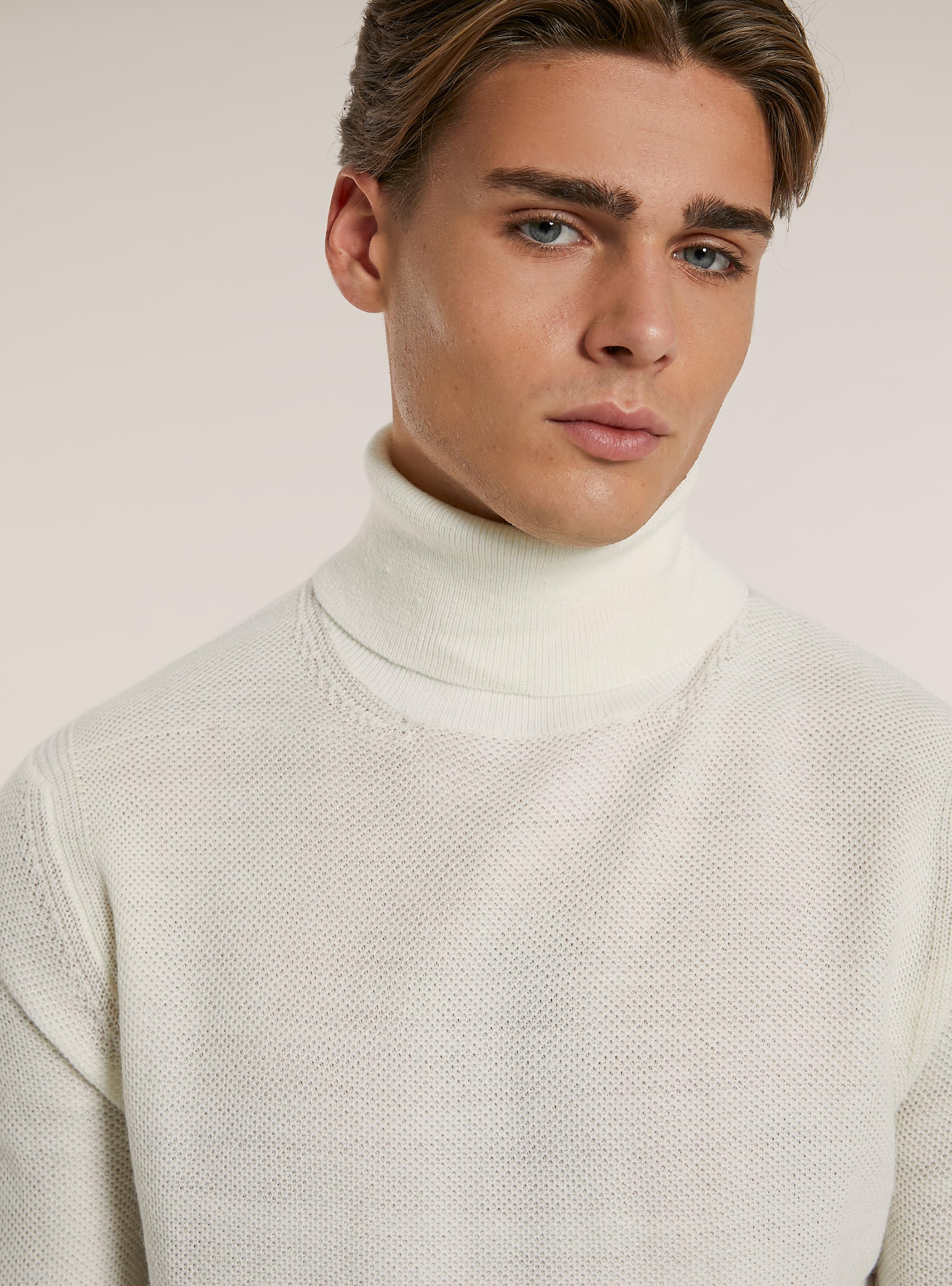 Turtleneck pullover with rice stitch texture, WHITE