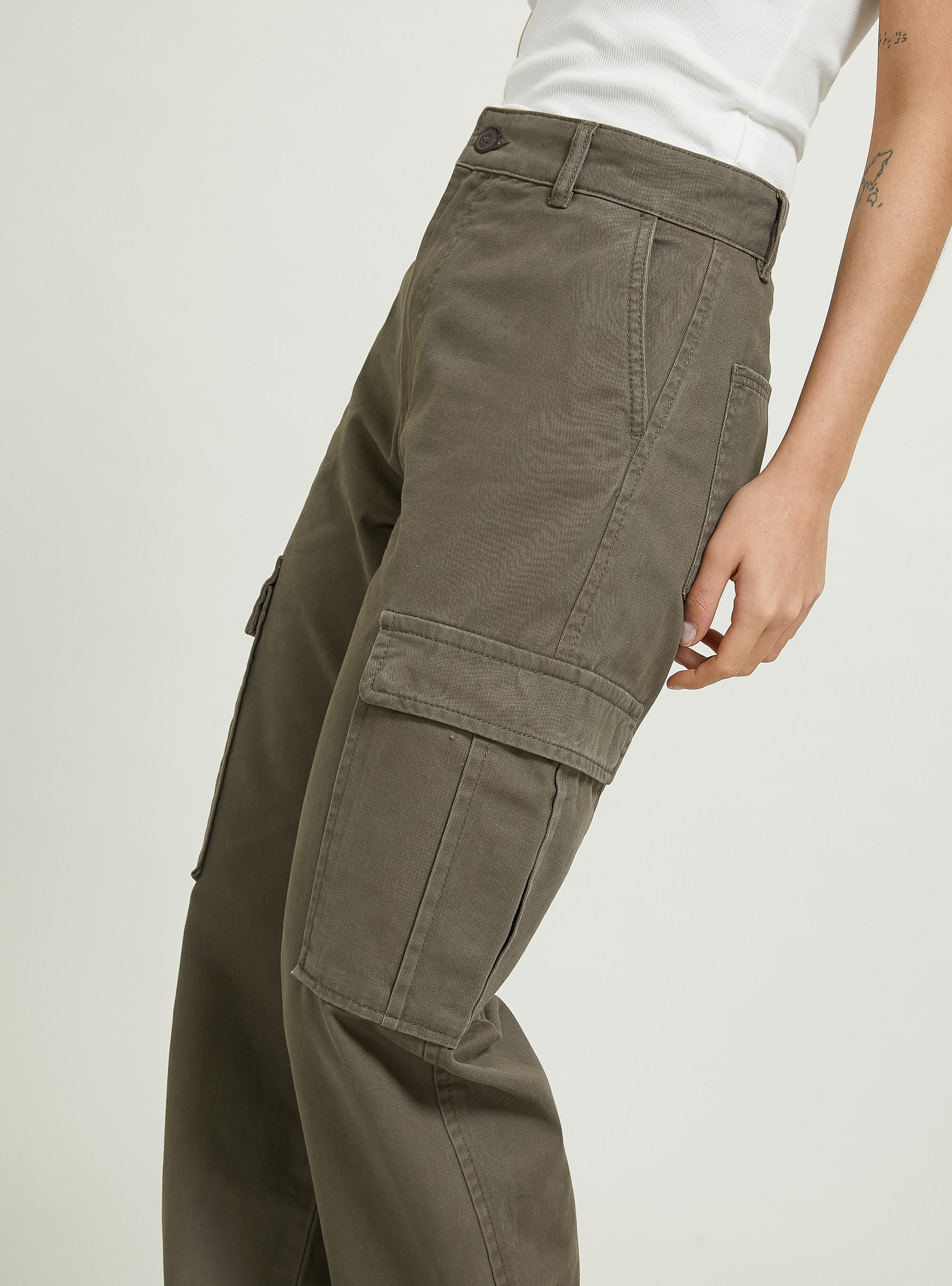 Pantalone cargo in twill