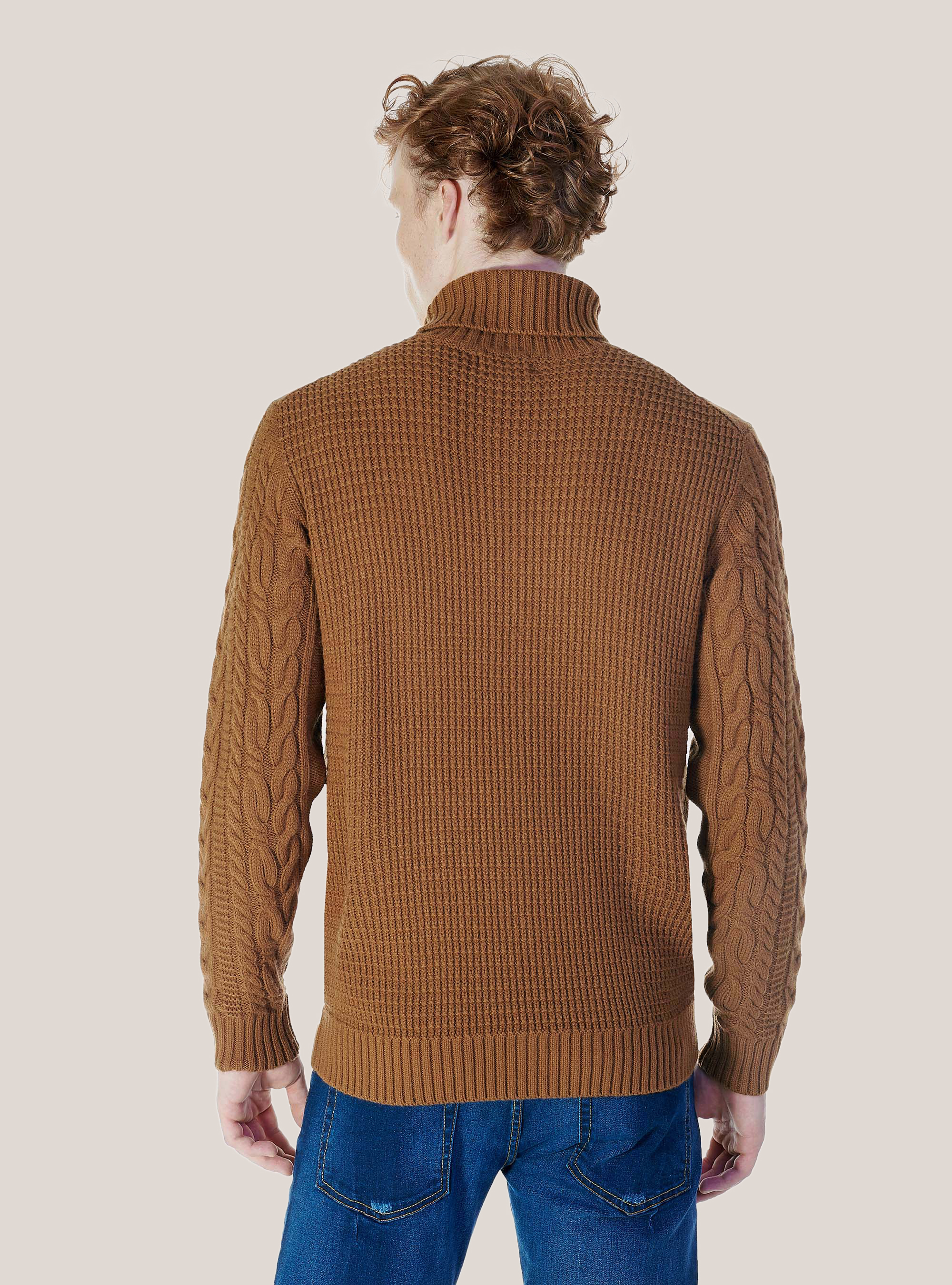 Pullover collo alto con trecce, TABACCO