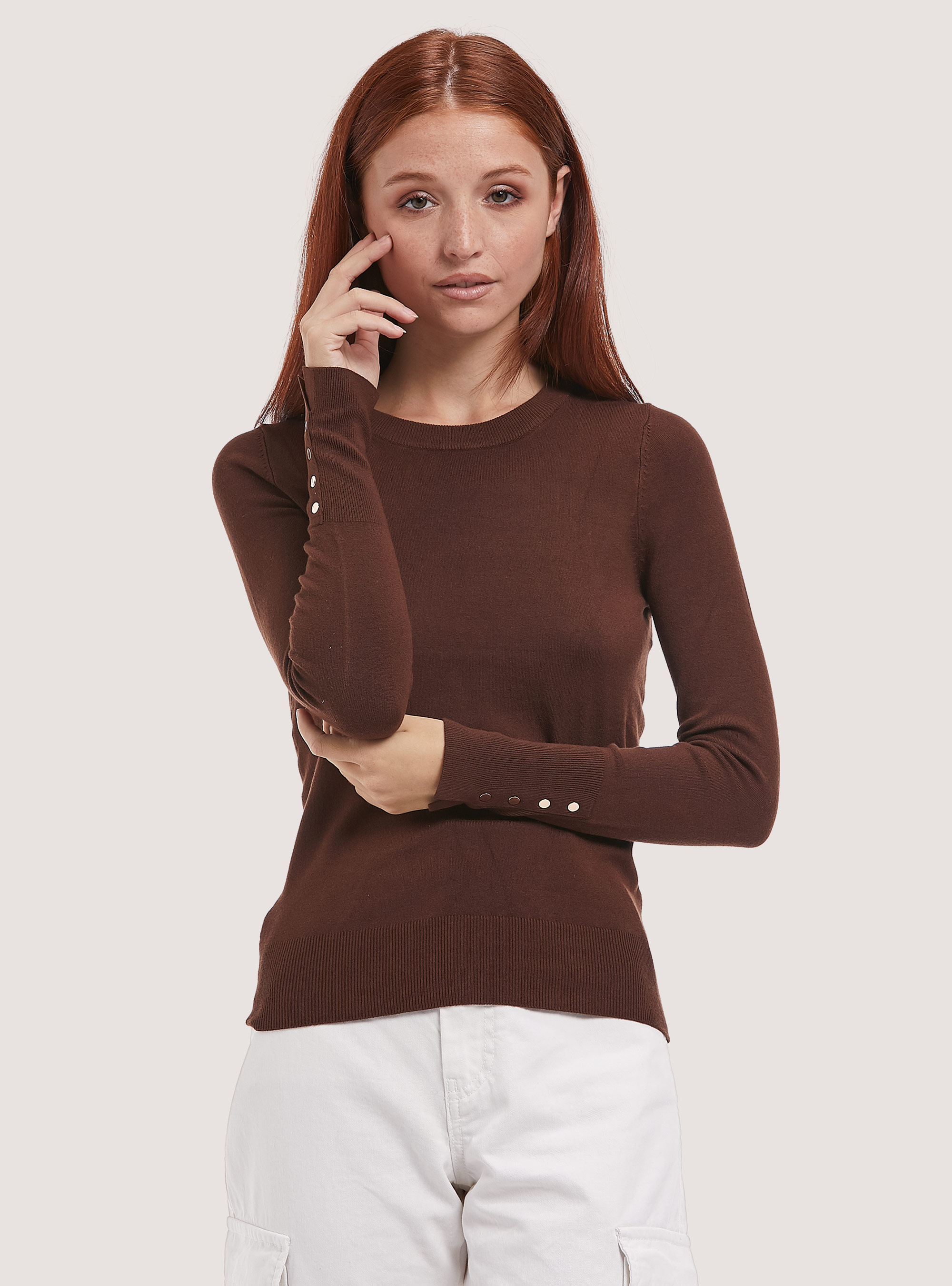 Round-neck pullover with buttons on sleeve, BR2 BROWN MEDIUM