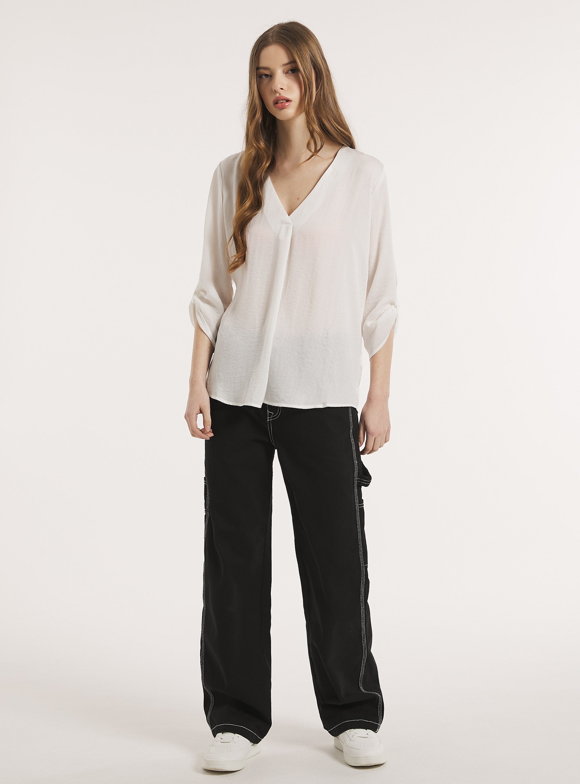 Plain-coloured blouse with neckline, WH1 OFF WHITE