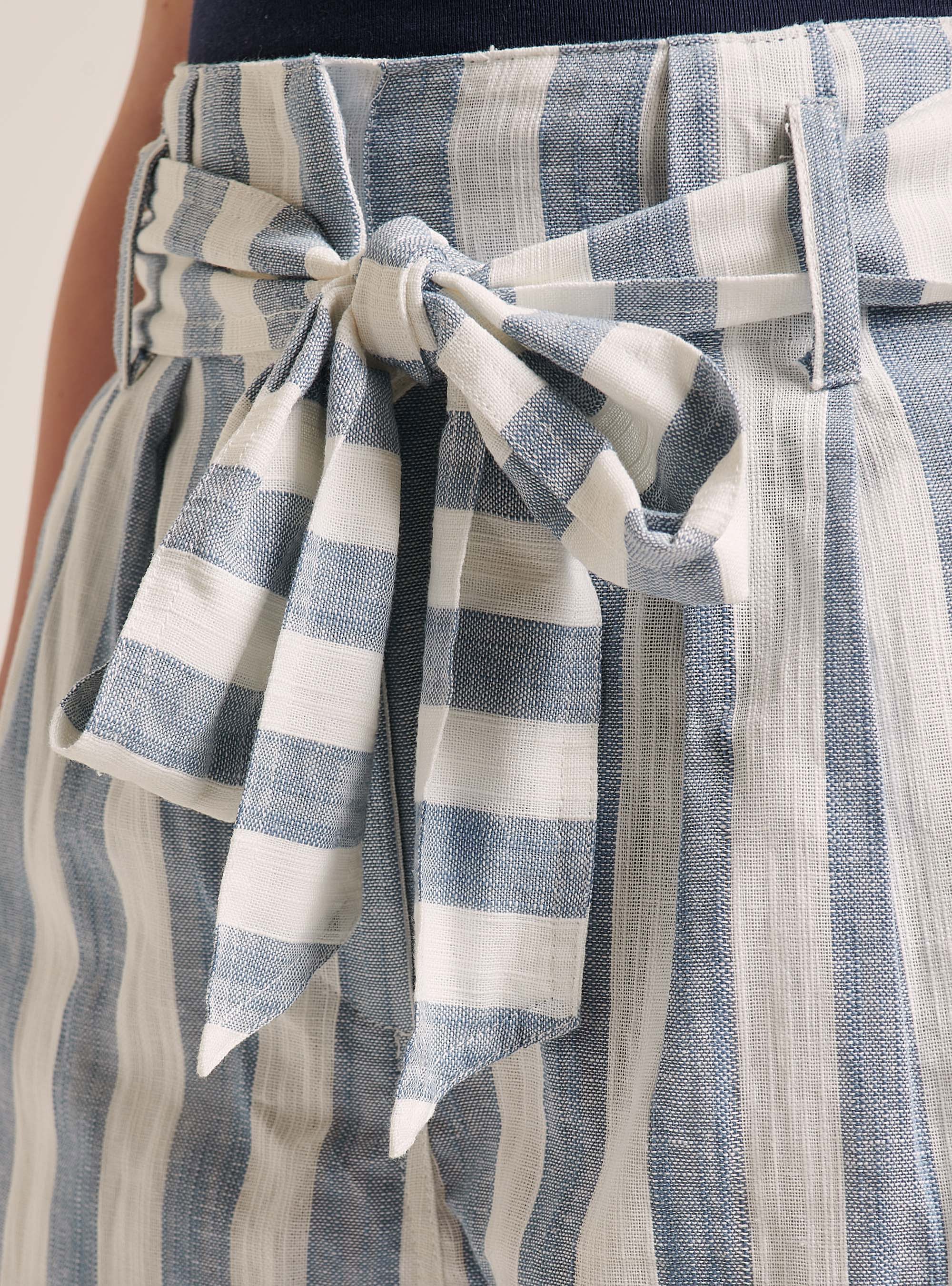 Linen blend shorts with waistband, AZURE