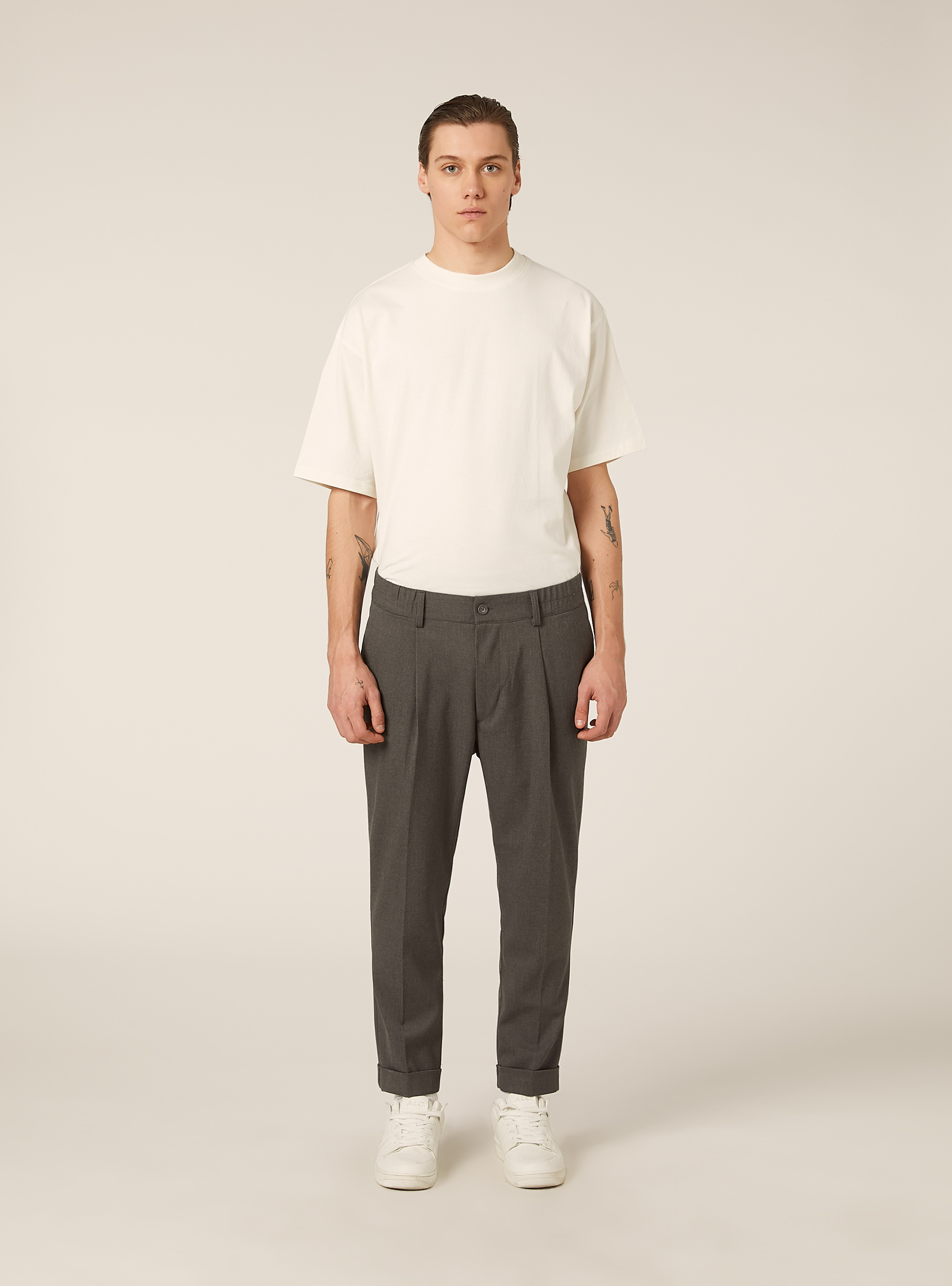 Klassische Hose mit Bundfalten, GY1 GREY DARK