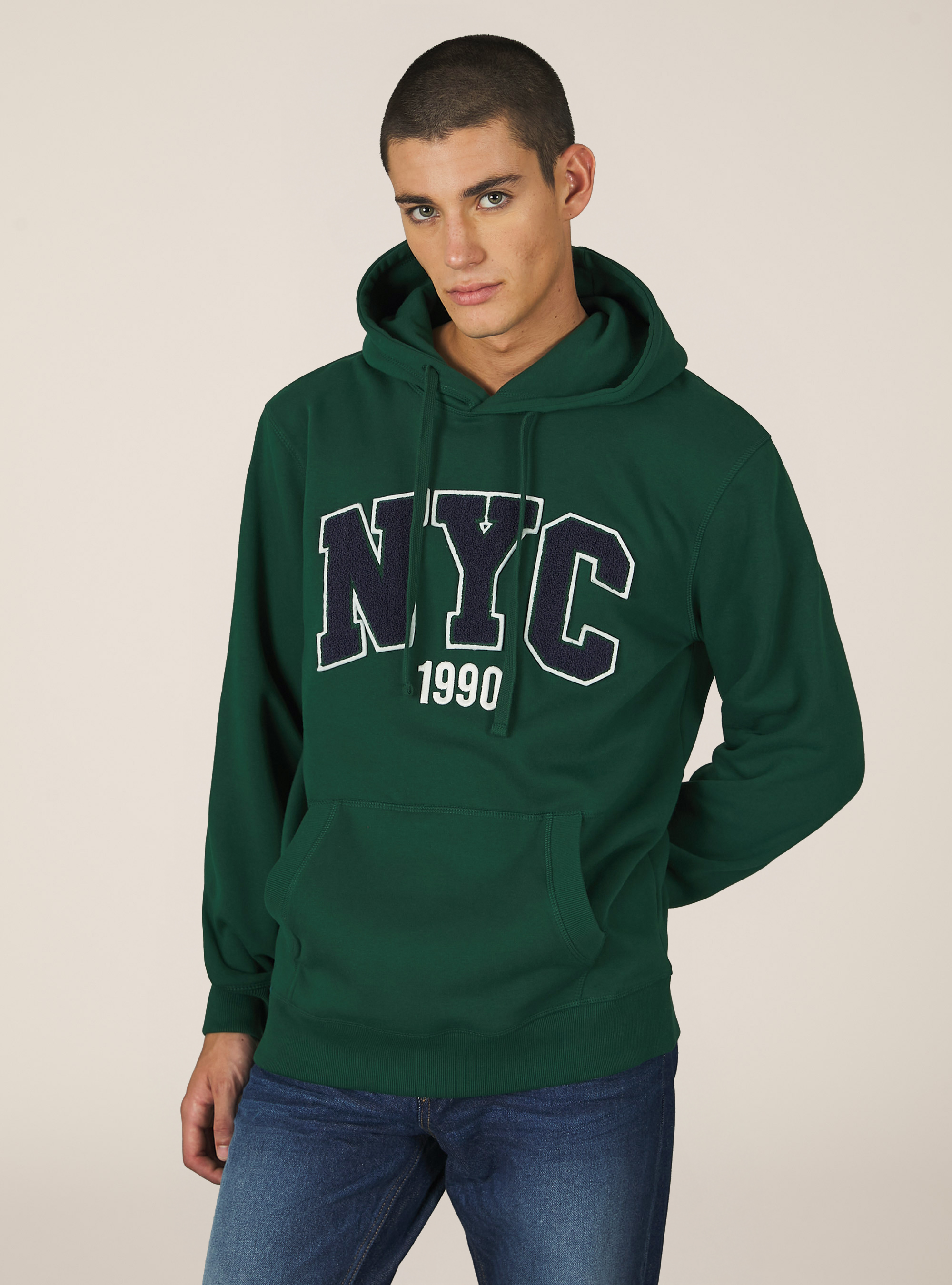Hoodie with embroidered patch, GN1 GREEN DARK
