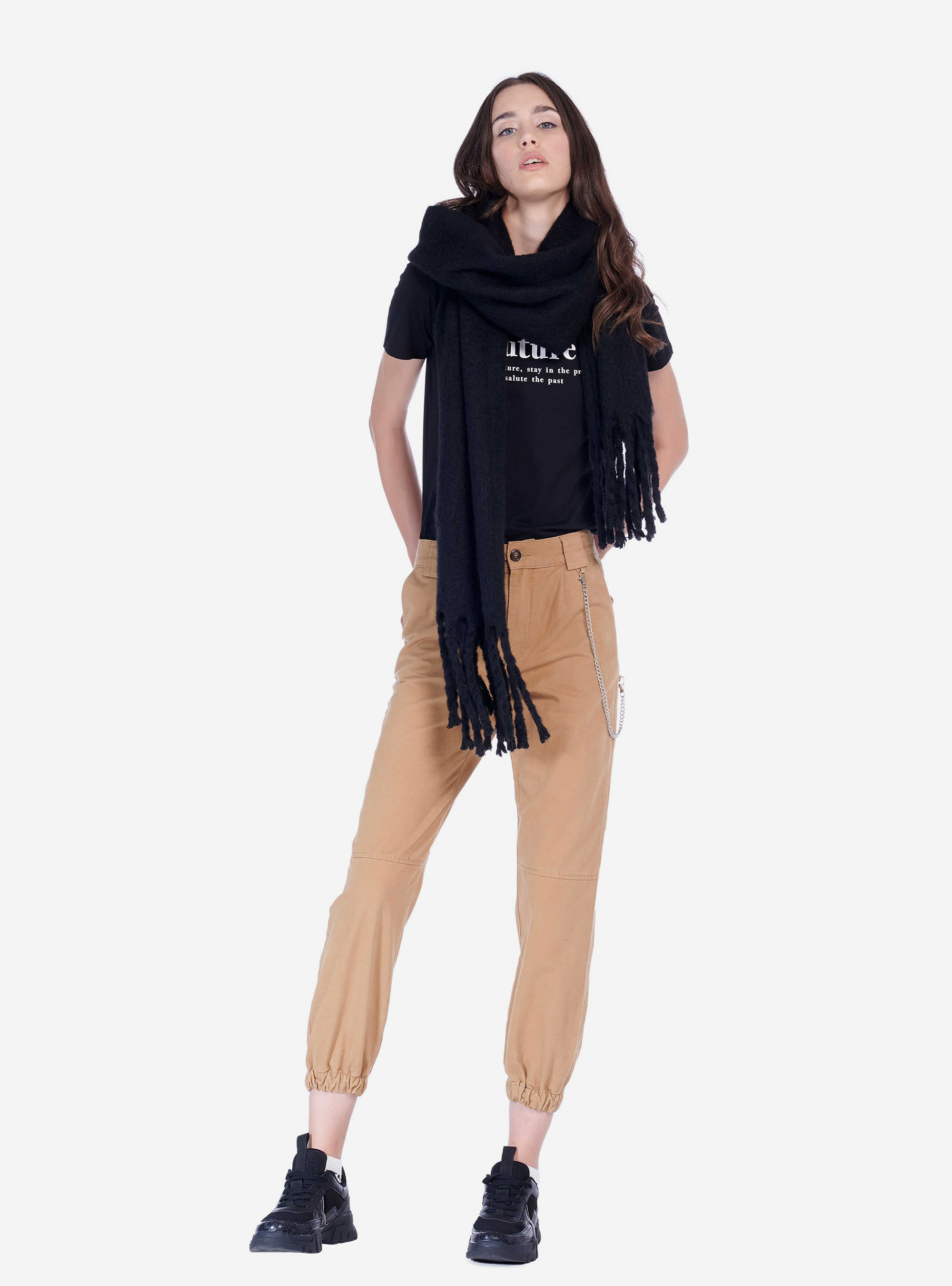 SCARF WITH FRINGE, BLACK