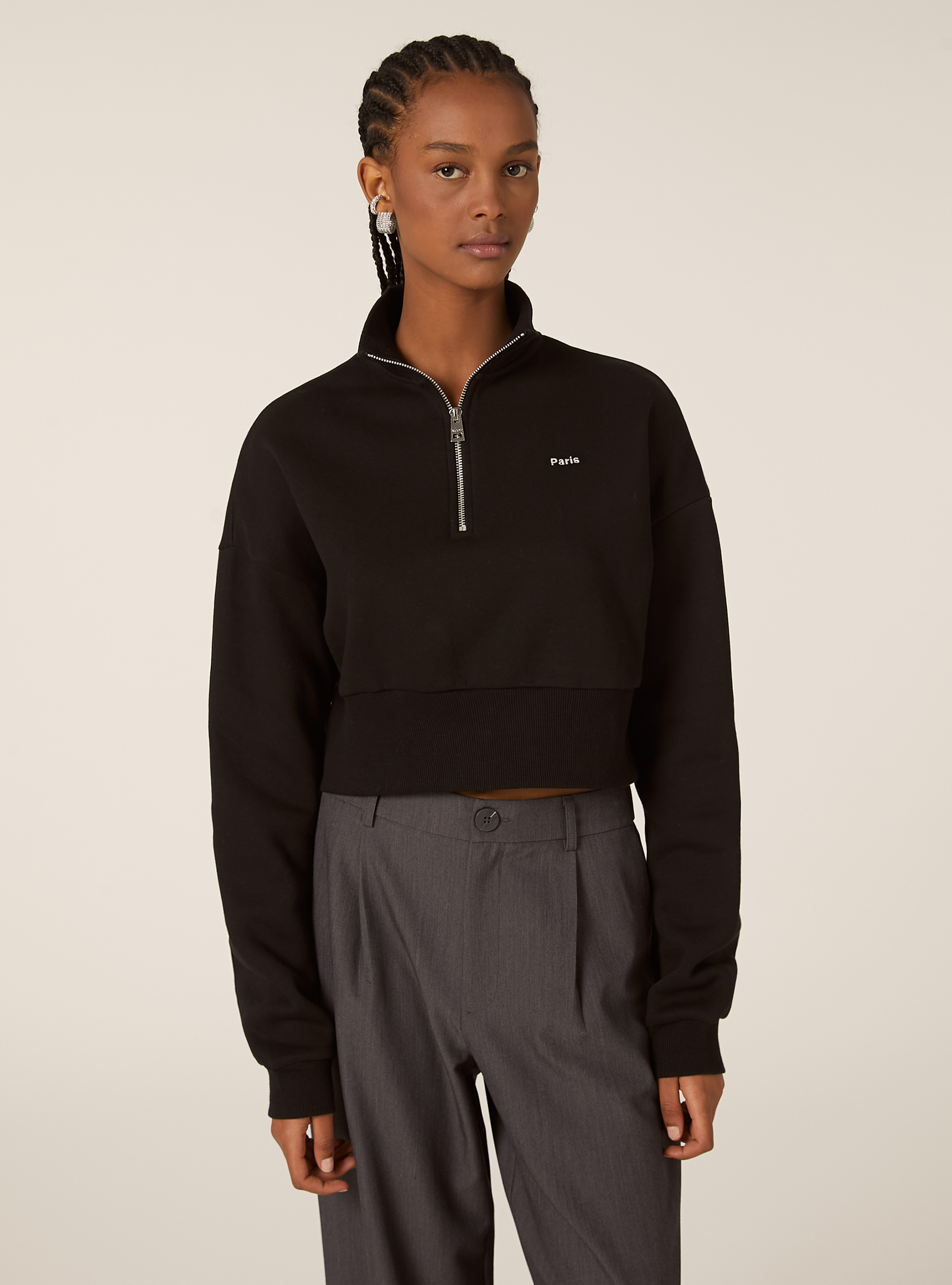 Sudadera corta con cuello y cremallera, BK1 BLACK