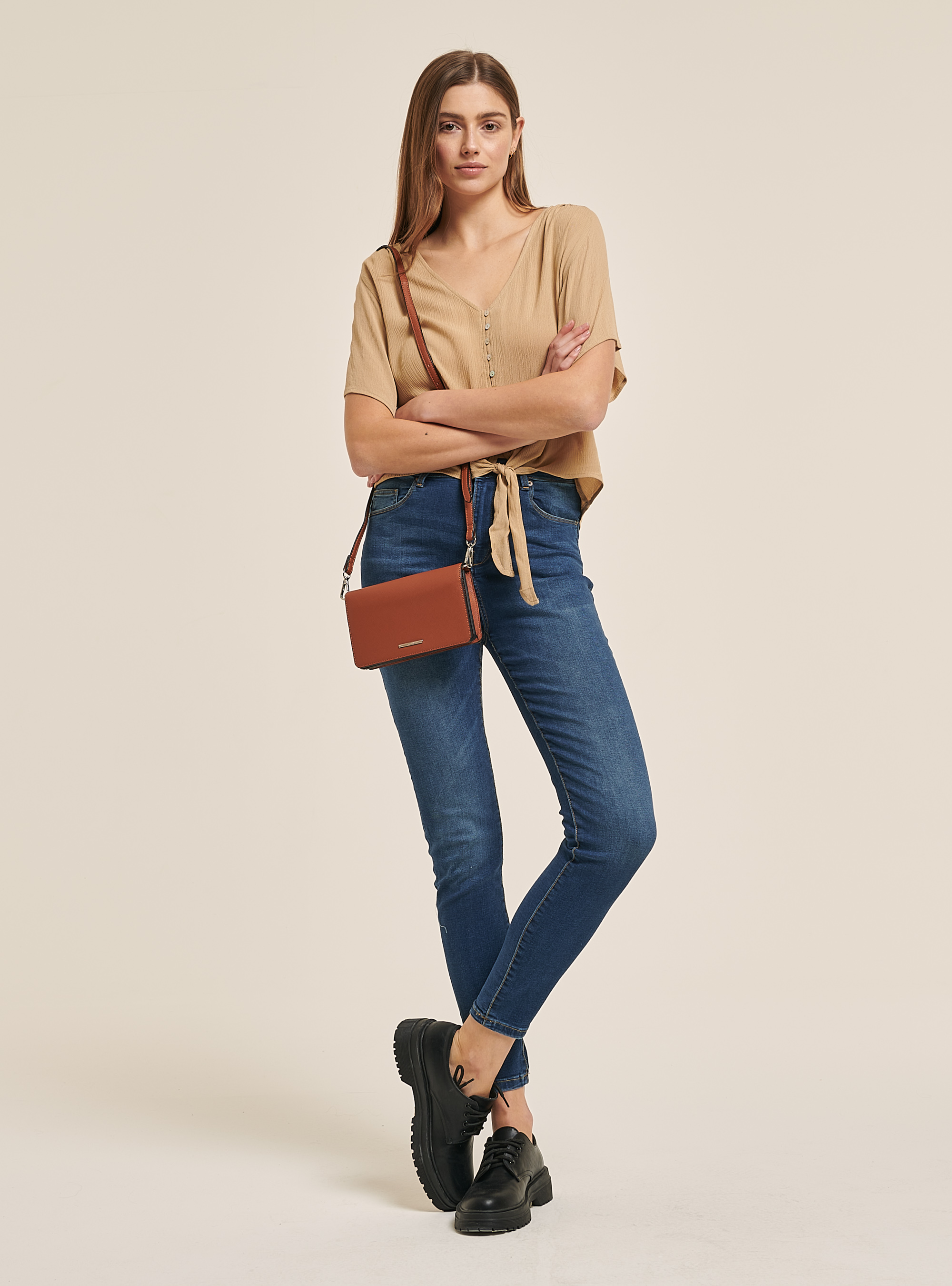 Chemisier col v couleur unie, C4505 BEIGE