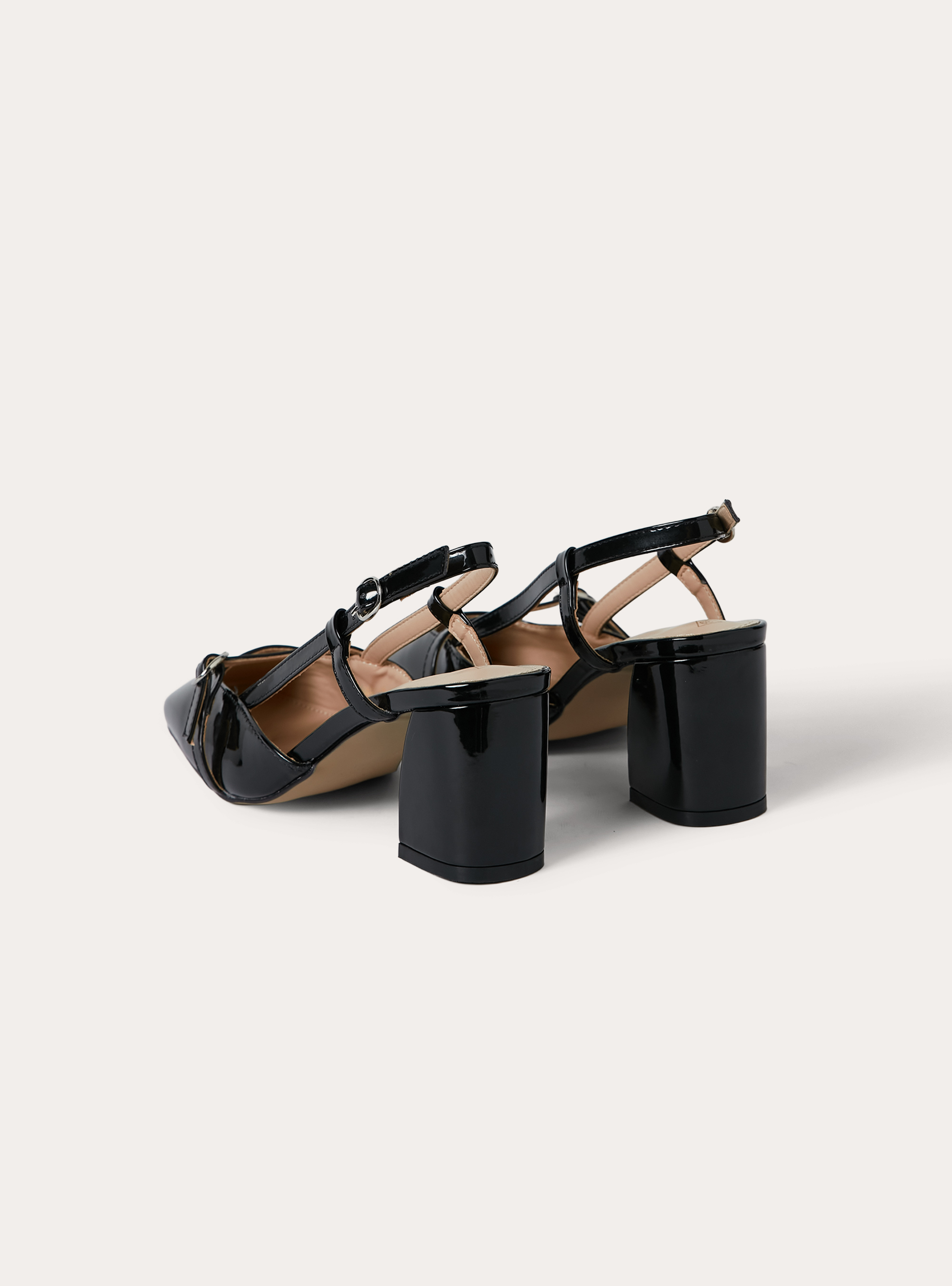 Decollete punta squadrata con cinturino, BK1 BLACK