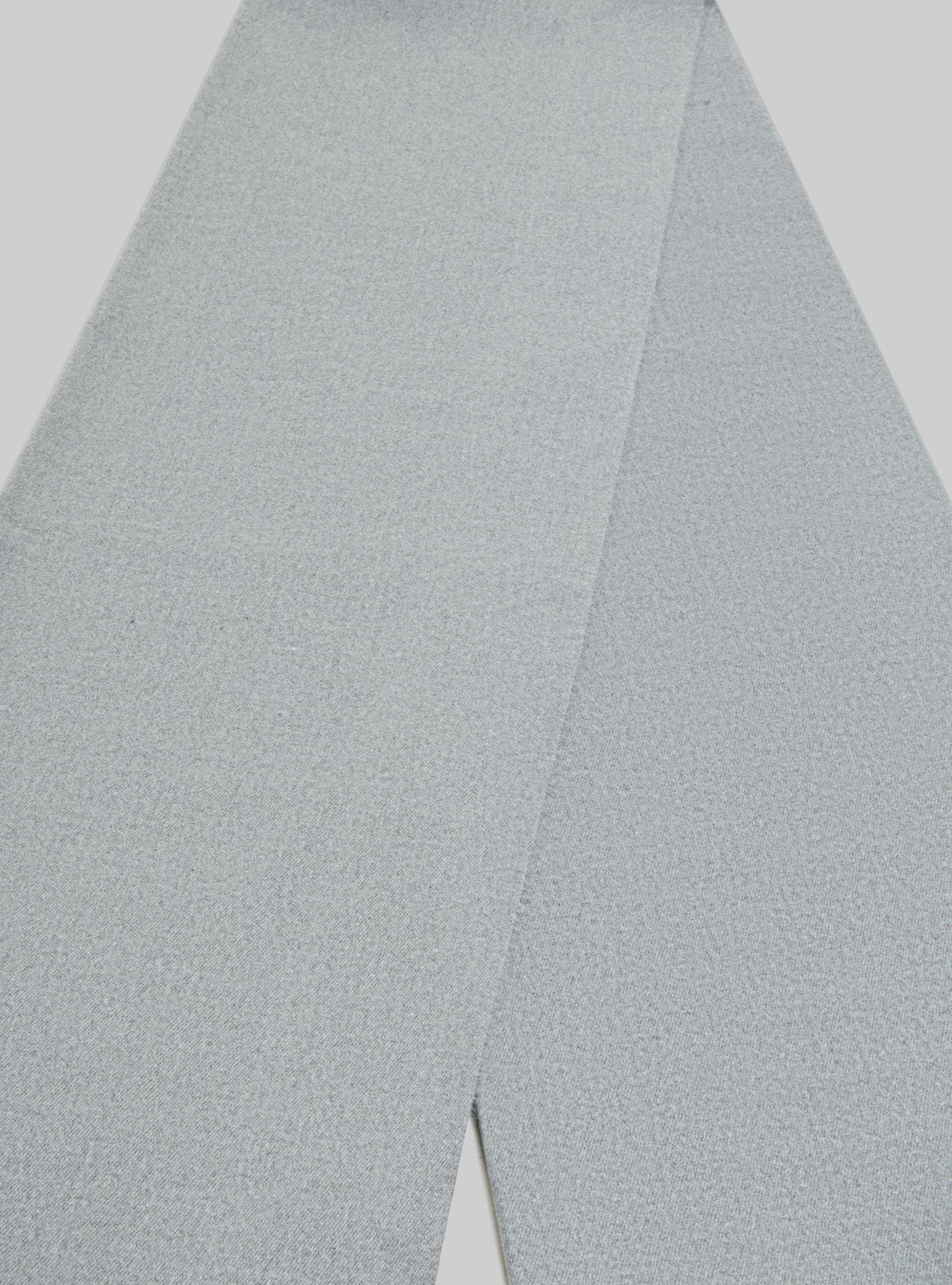 Solid-coloured scarf with fringes, MGY3 GREY MEL LIGHT