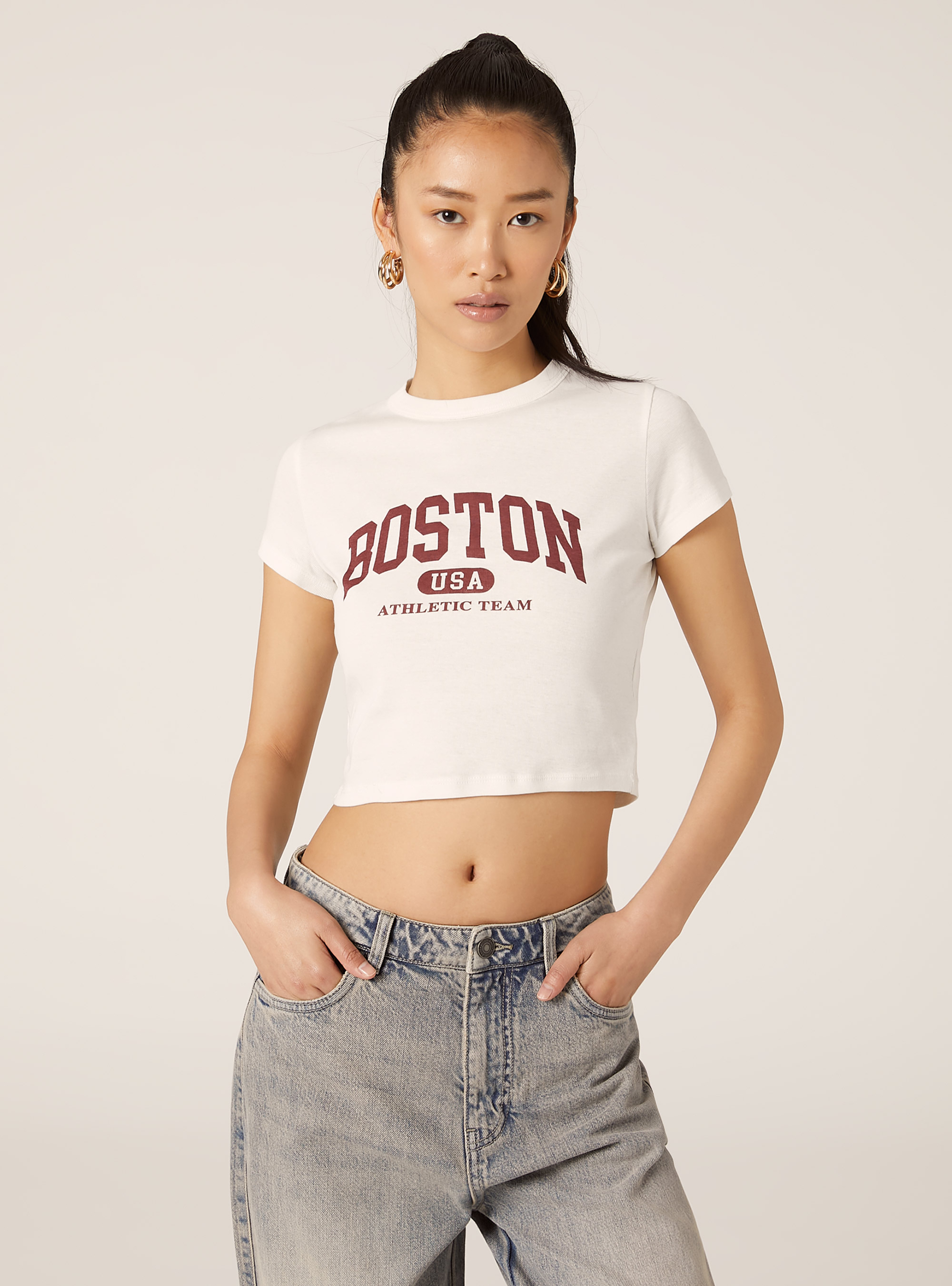 Cropped t-shirt with college print | Alcott | Women's T-Shirt