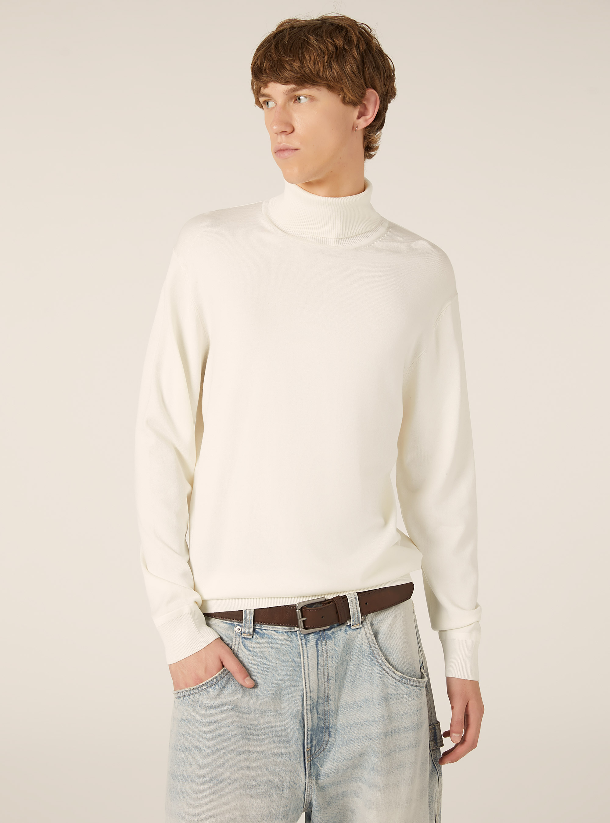 Jersey de cuello alto en viscosa suave, WH2 WHITE
