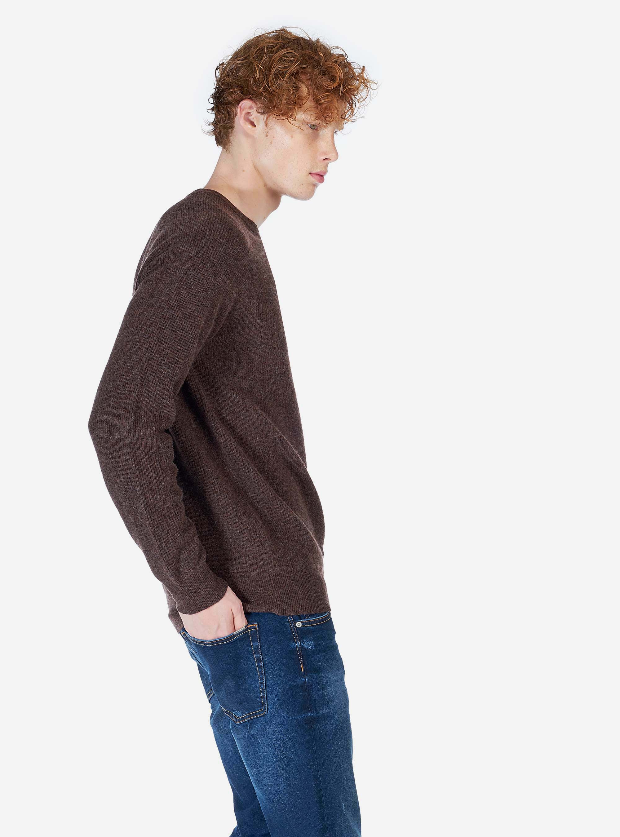 ROUNDNECK PULLOVER IN WOOL, C5538 DARK BROWN