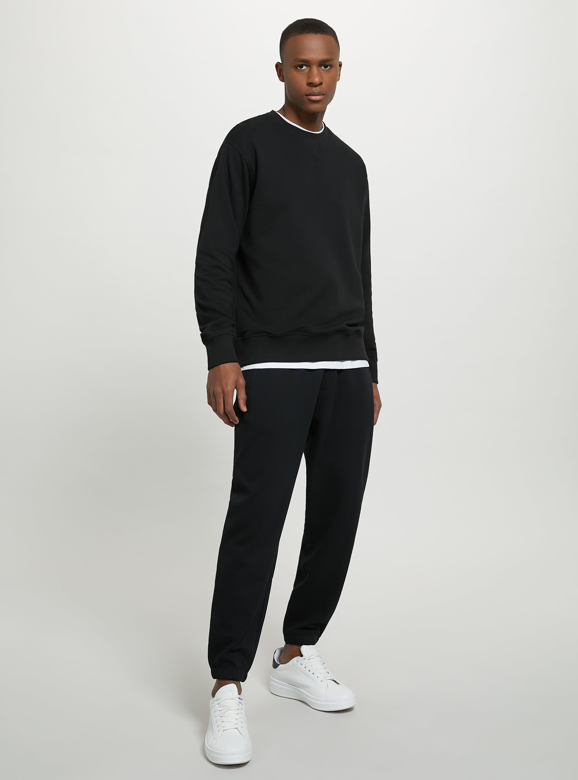 Plain-coloured crew-neck sweatshirt, BK1 BLACK