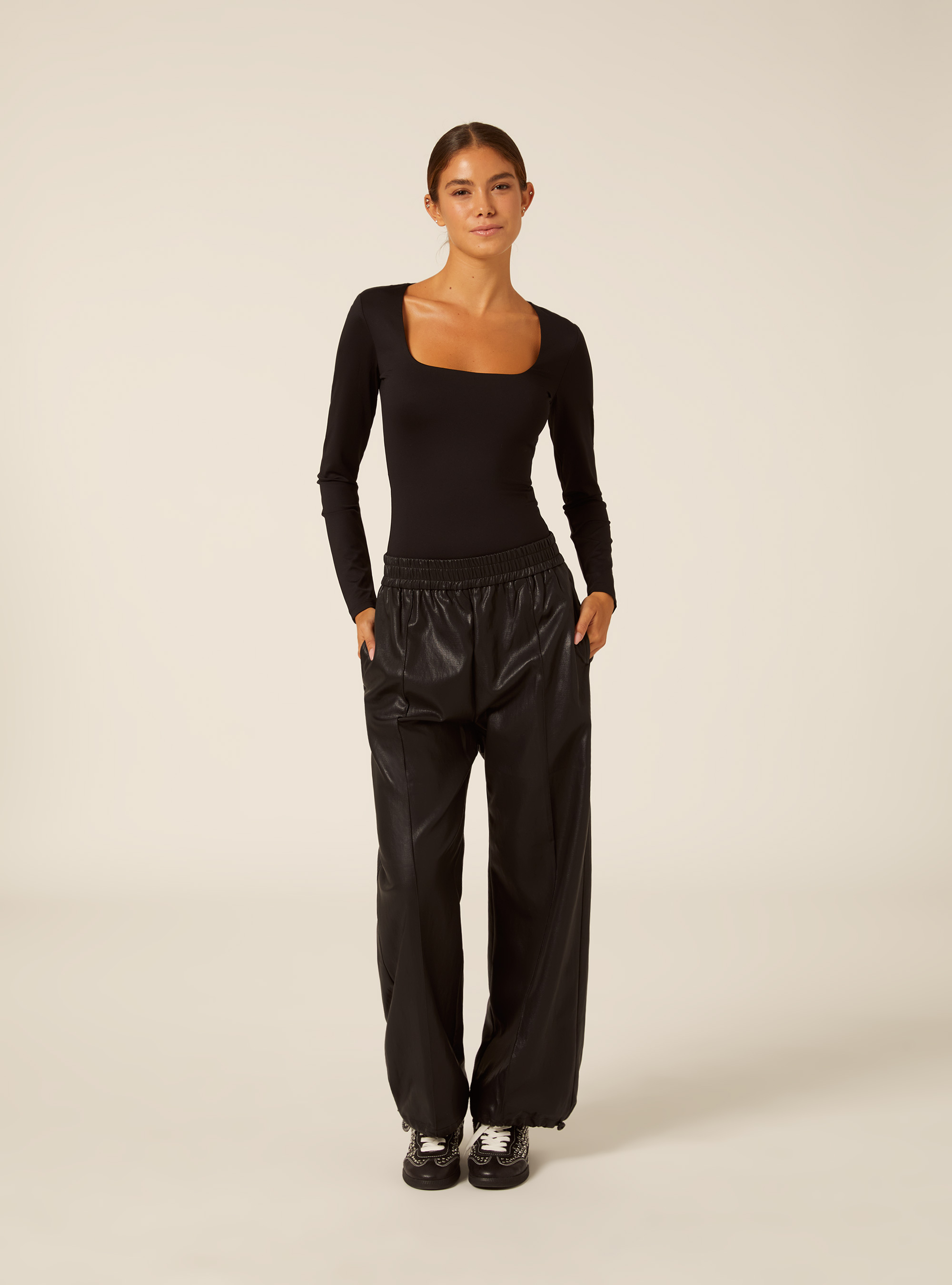 Body de manga larga con escote cuadrado, BK1 BLACK