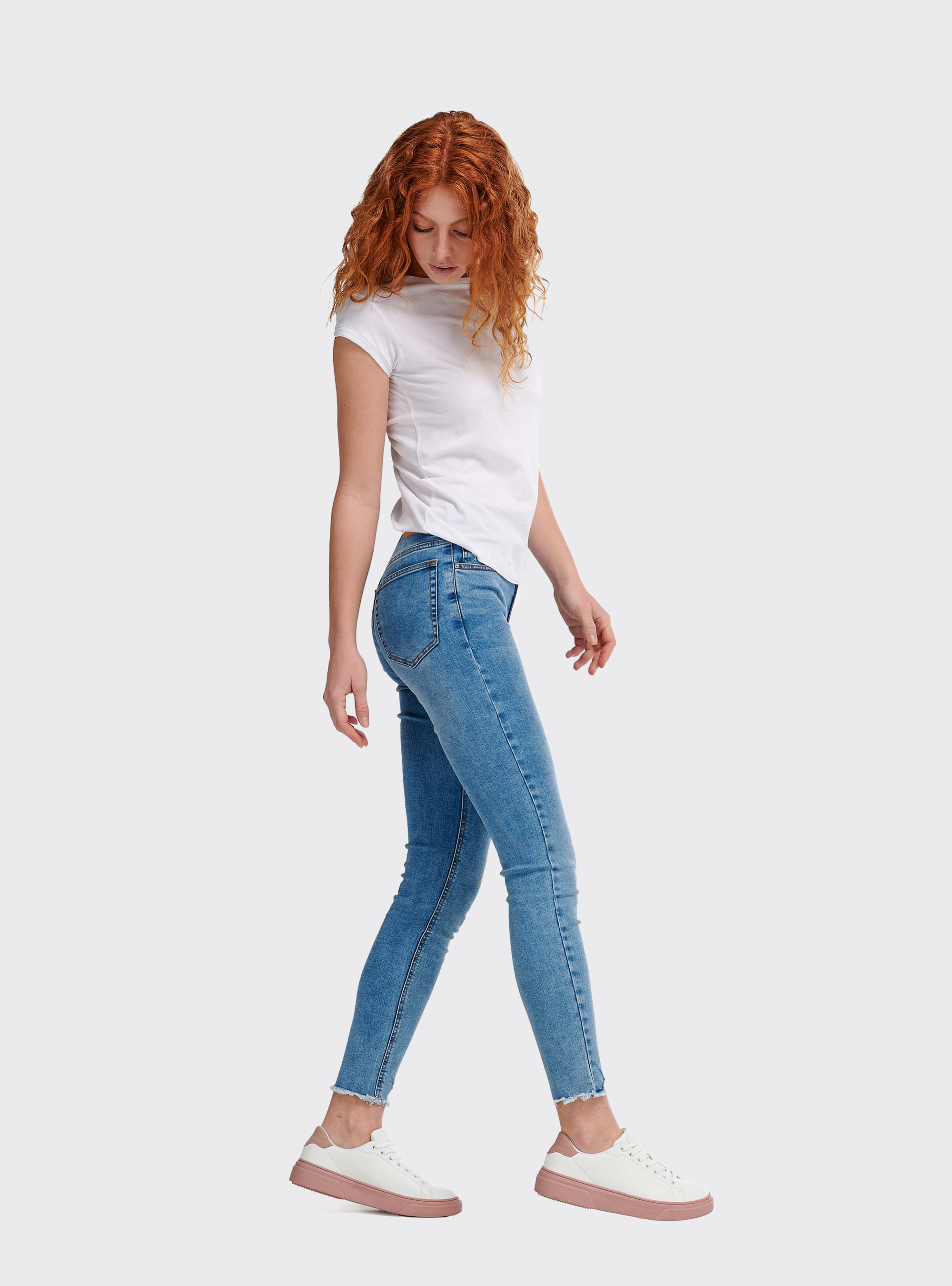 Jean stretch raccourci taille haute effiloch&eacute;, C272 BLUE
