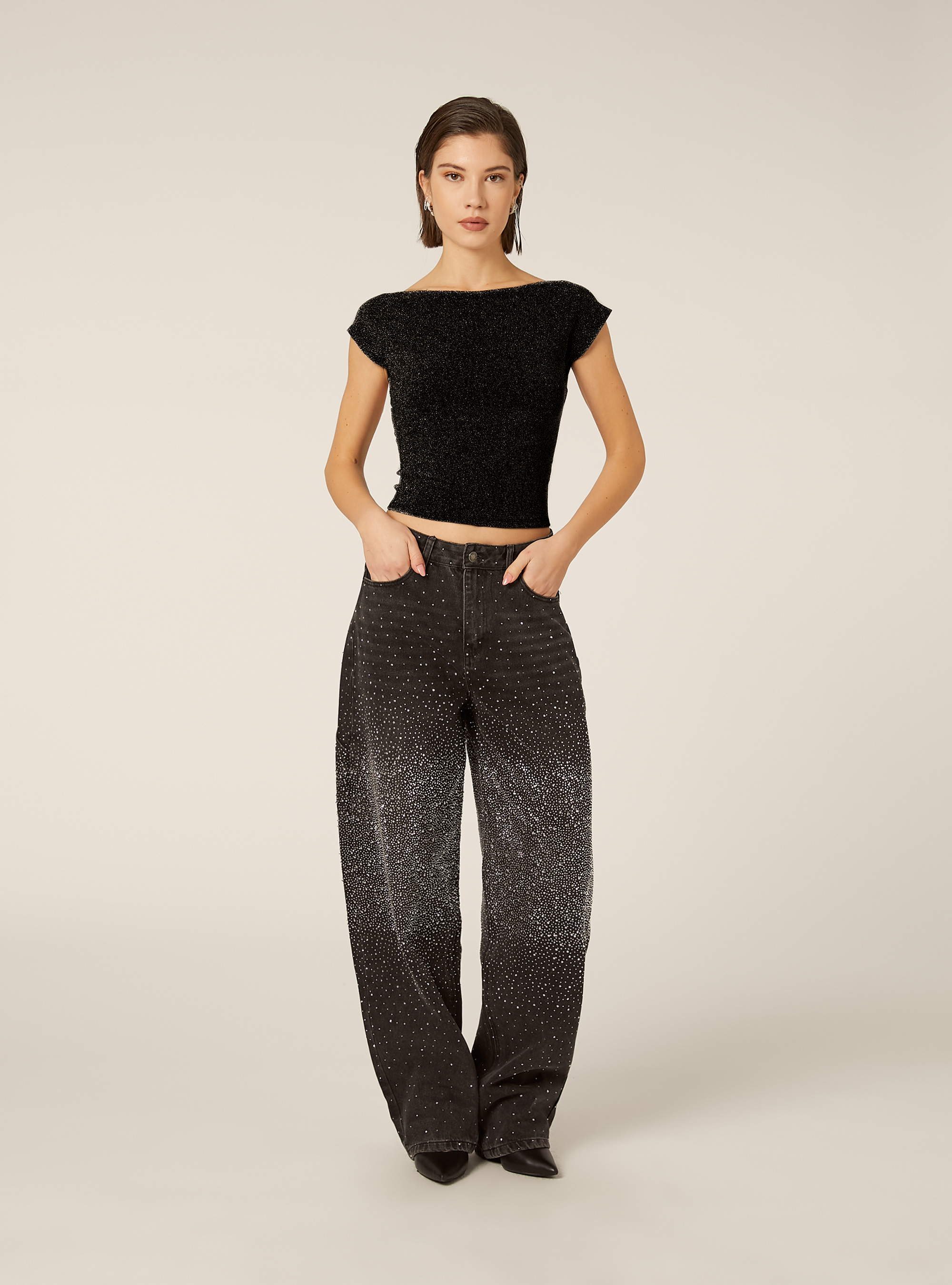 Camiseta metalizada con espalda descubierta, BK1 BLACK