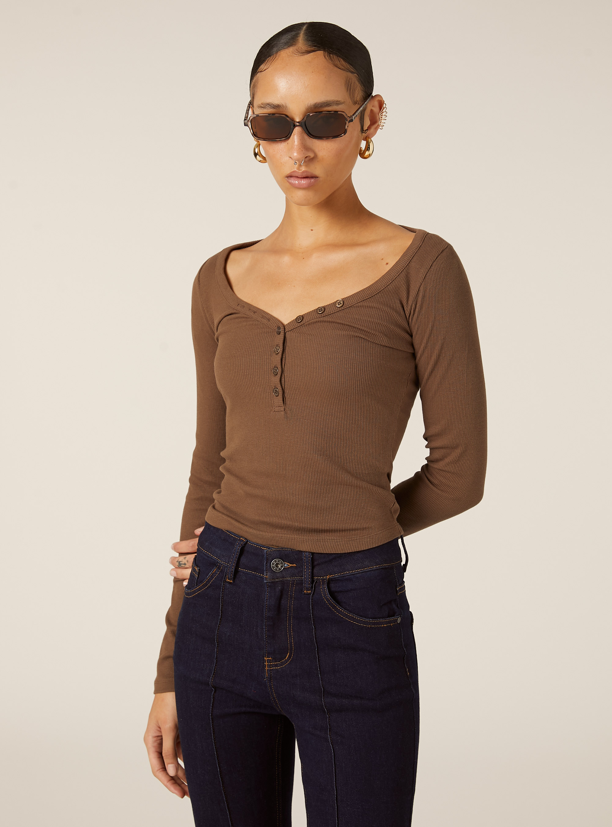 Long-sleeved V-neck T-shirt, BR2 BROWN MEDIUM