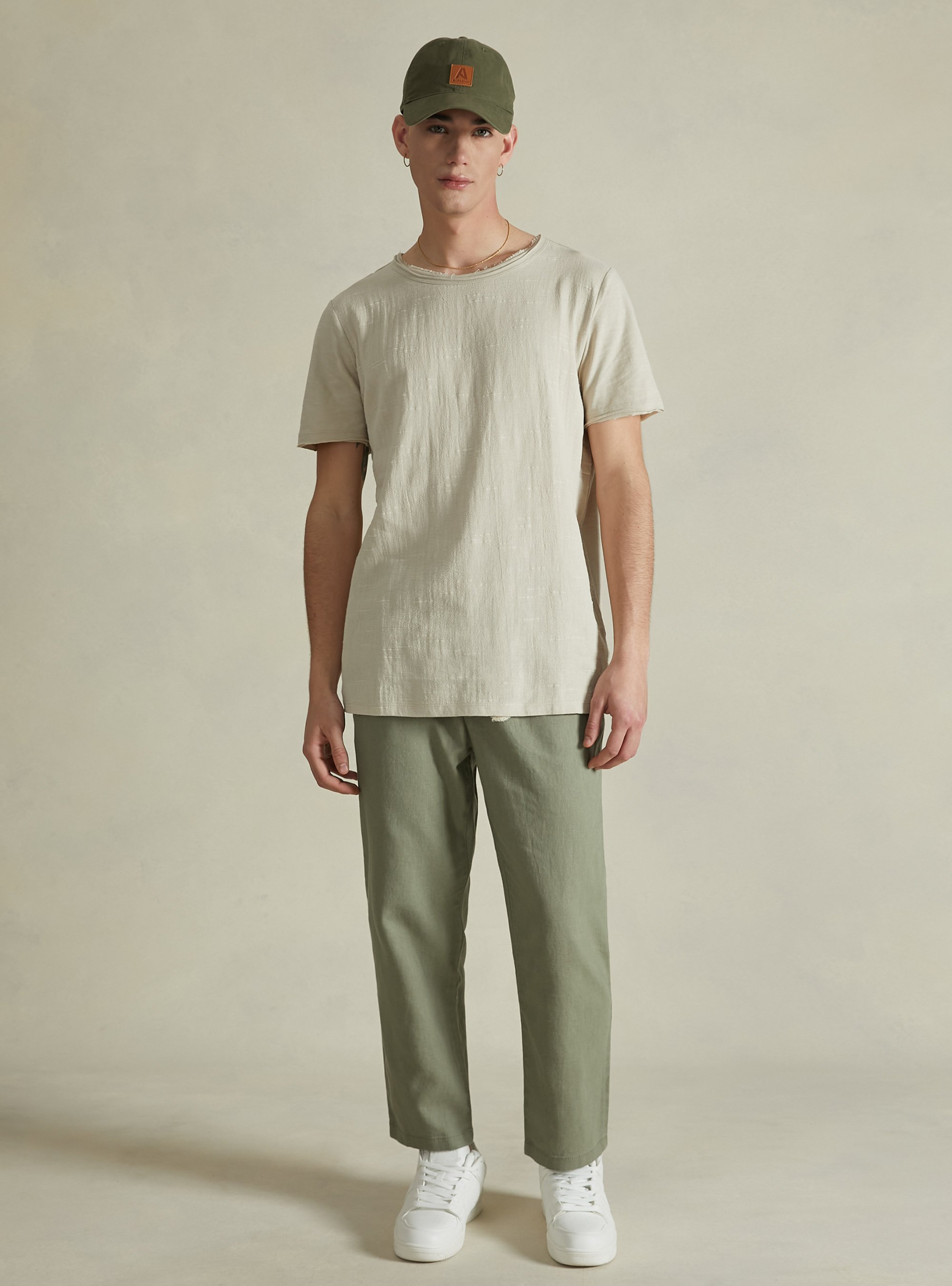 Maglietta in misto lino a maniche corte, BG3 BEIGE LIGHT