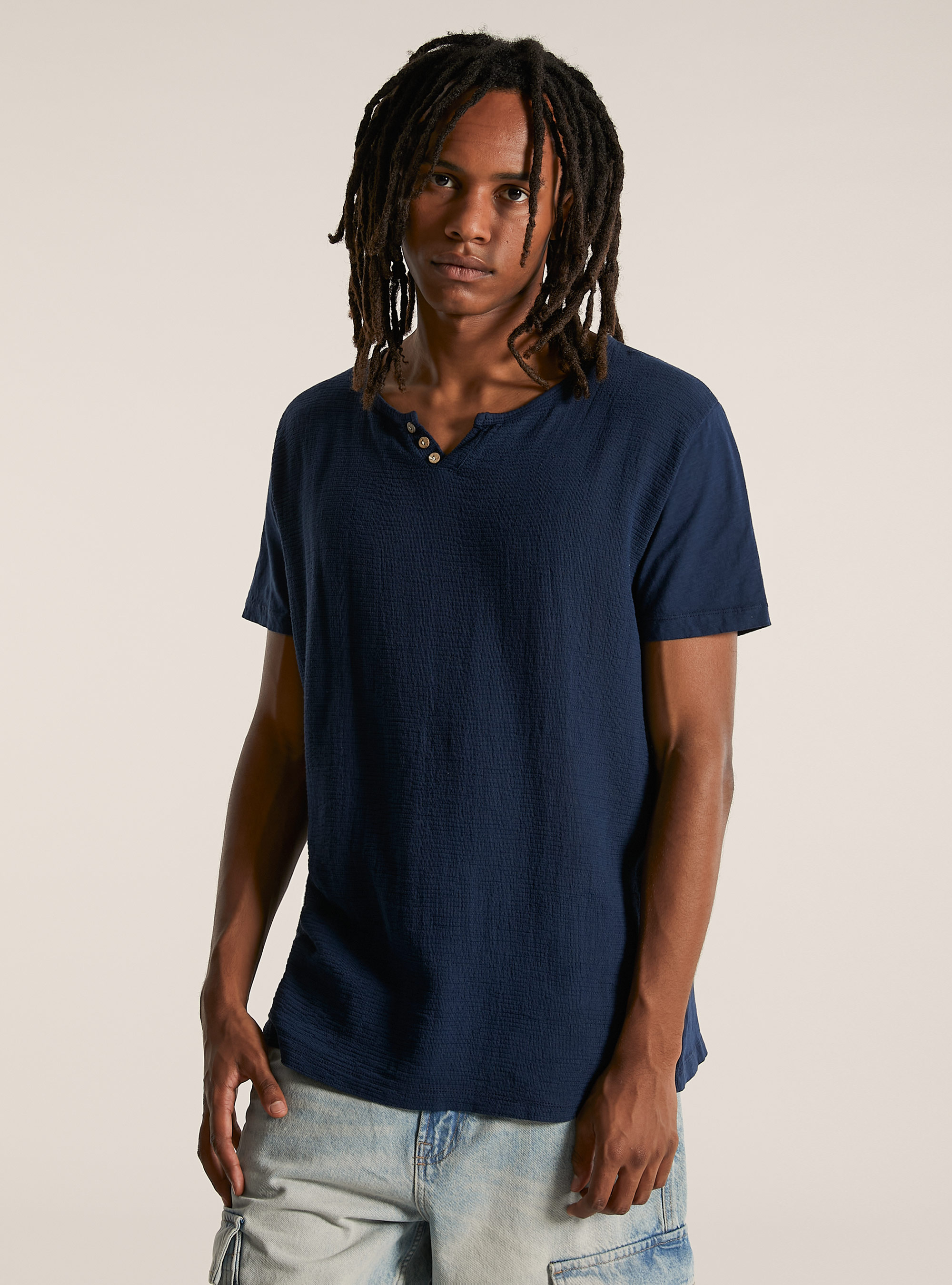 Linen blend T-shirt with v-neck and buttons, NA2 NAVY MEDIUM