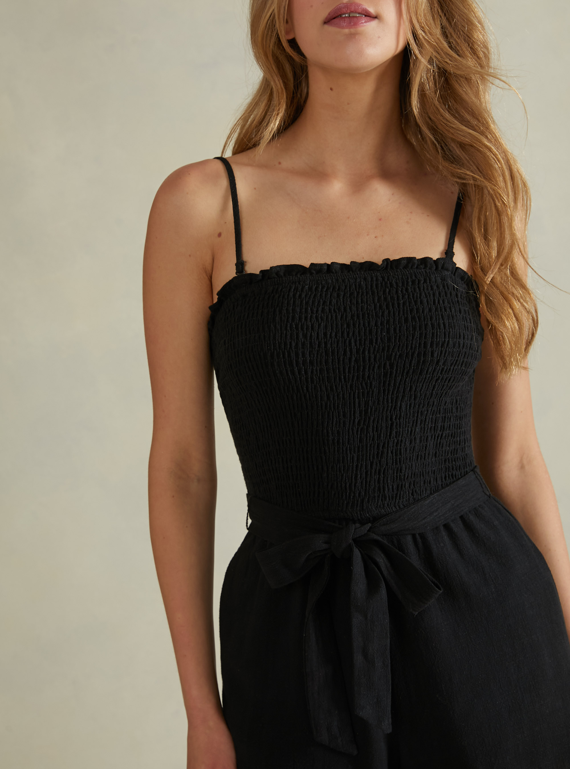 Mono corto en mezcla de lino, NEGRO