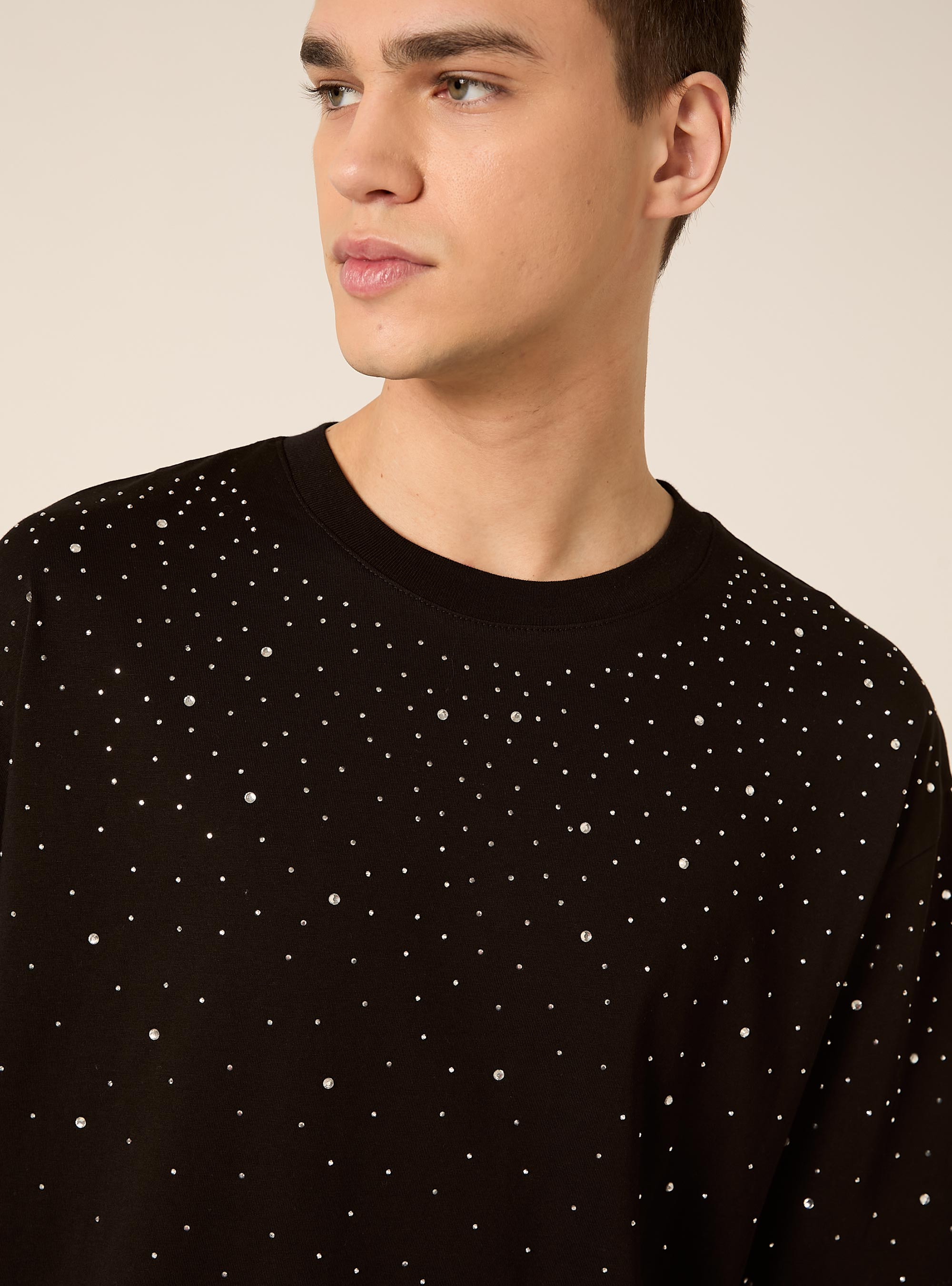 T-shirt boxy  con strass, BK1 BLACK