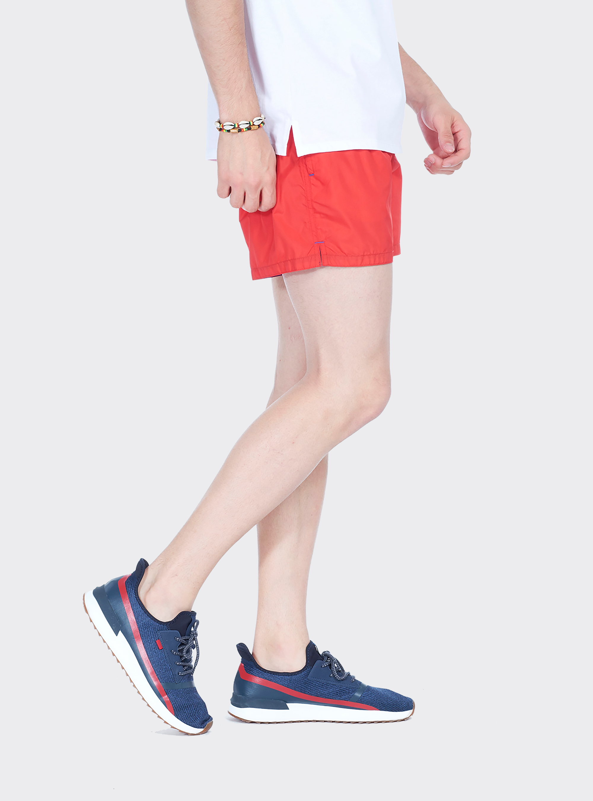 Costume con logo ricamato e cordino a contrasto, C352 RED