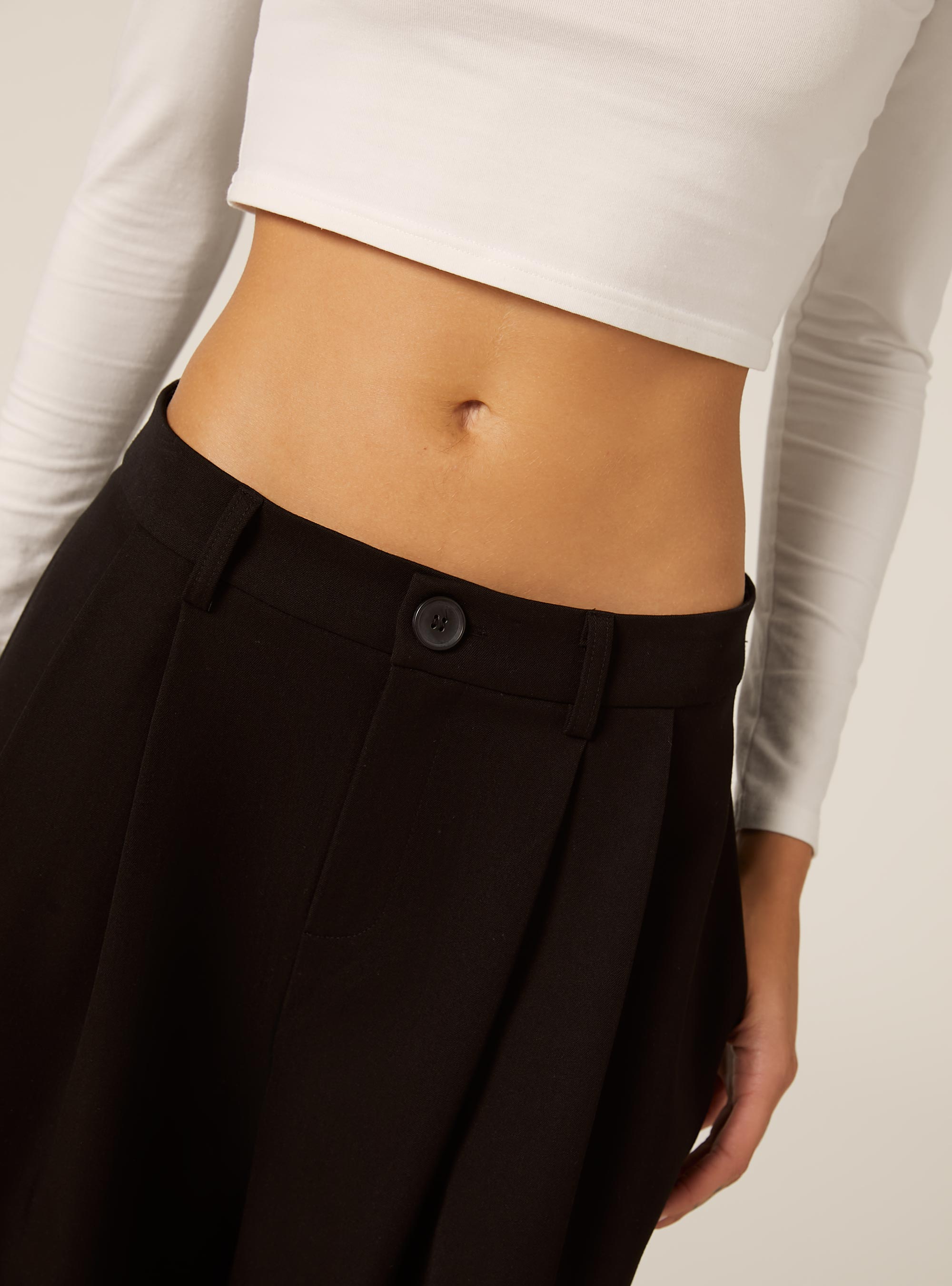 Wide-leg trousers with pleats, BK1 BLACK